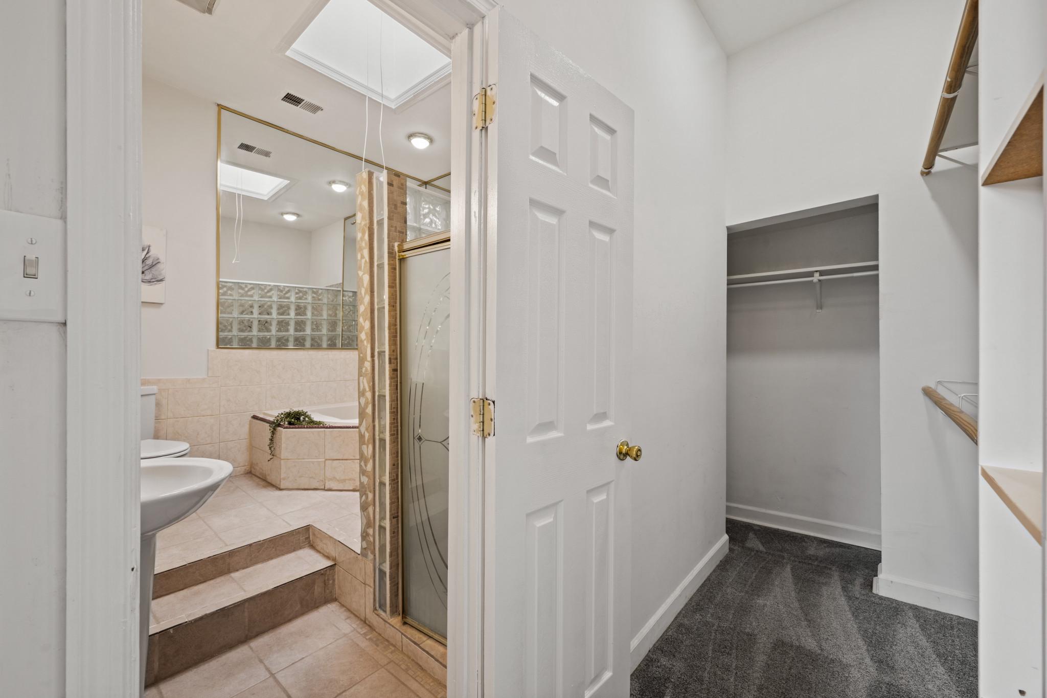 RESERVOIR HILL - Residential