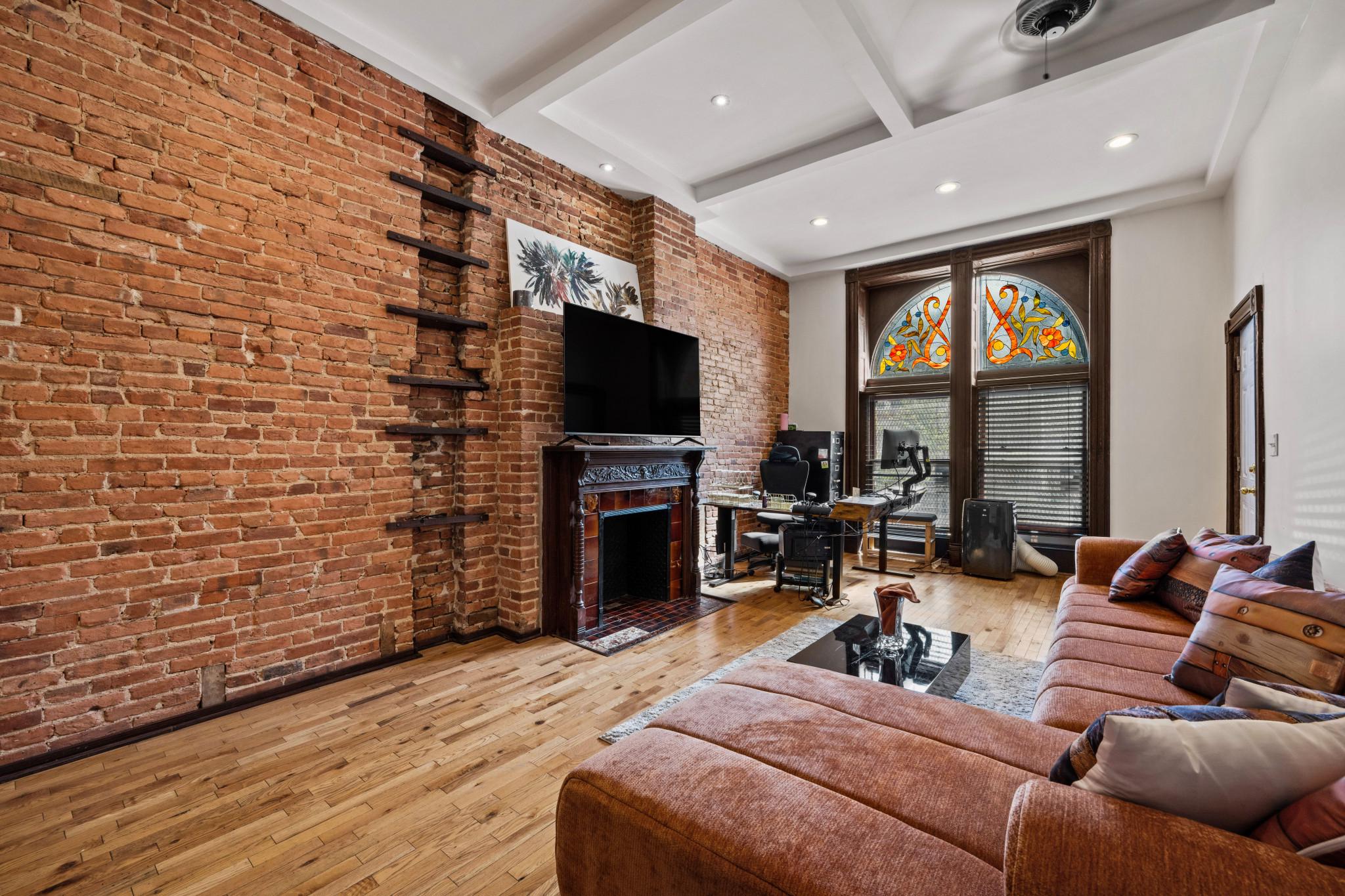 RESERVOIR HILL - Residential