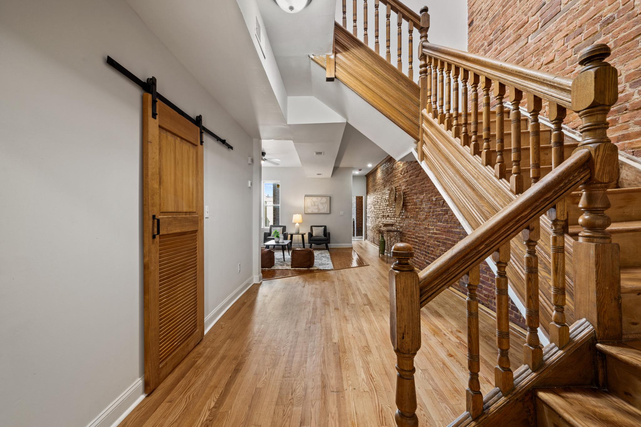 RESERVOIR HILL - Residential