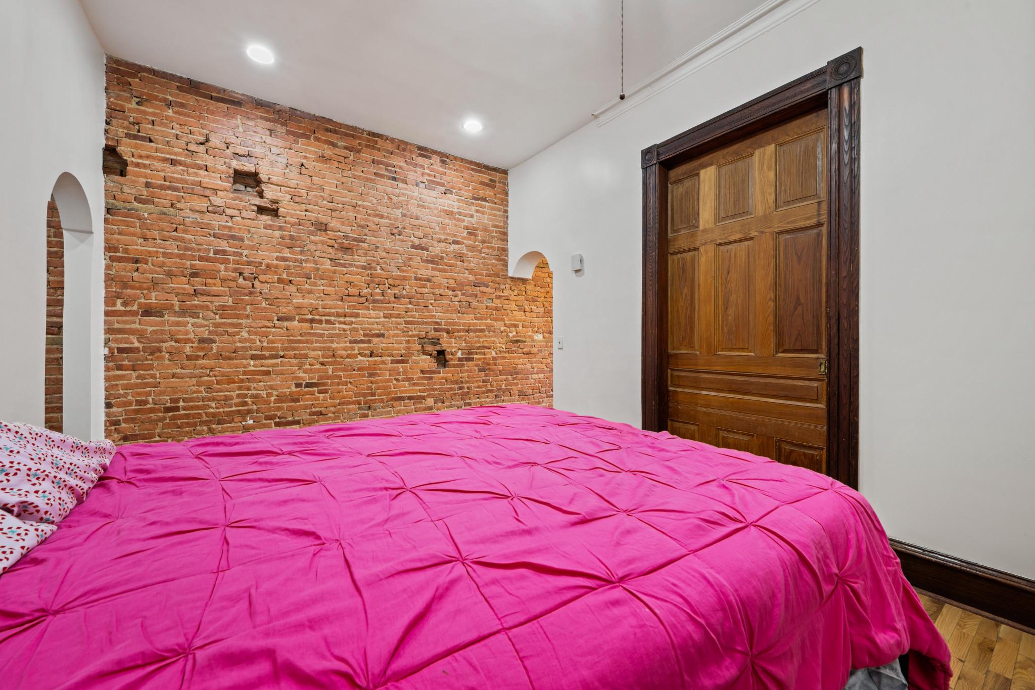 RESERVOIR HILL - Residential