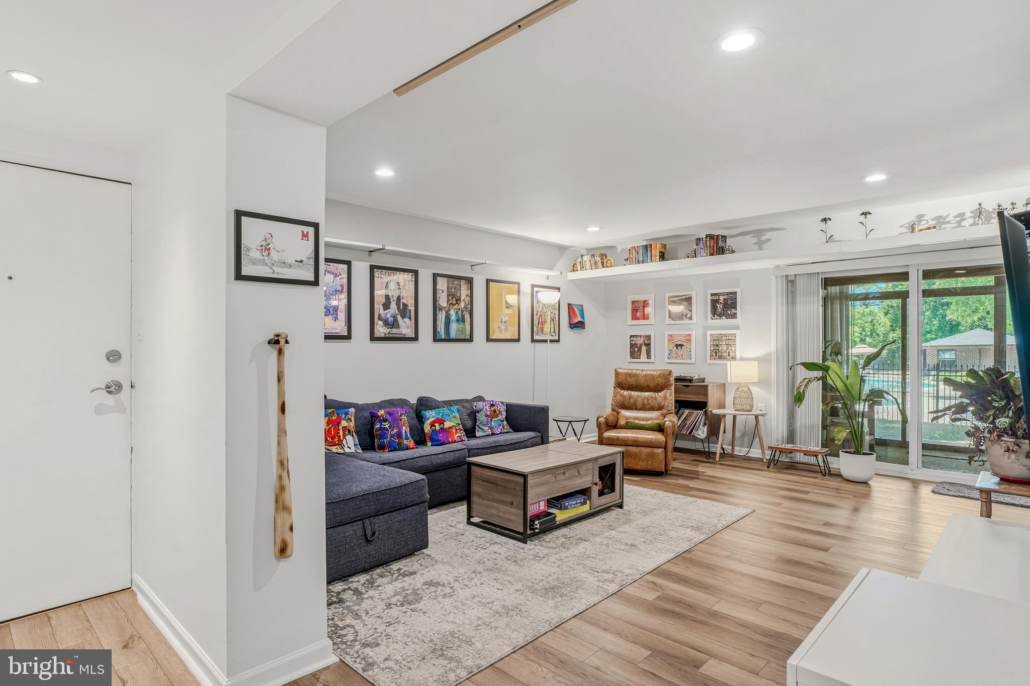 PIKESVILLE - Residential