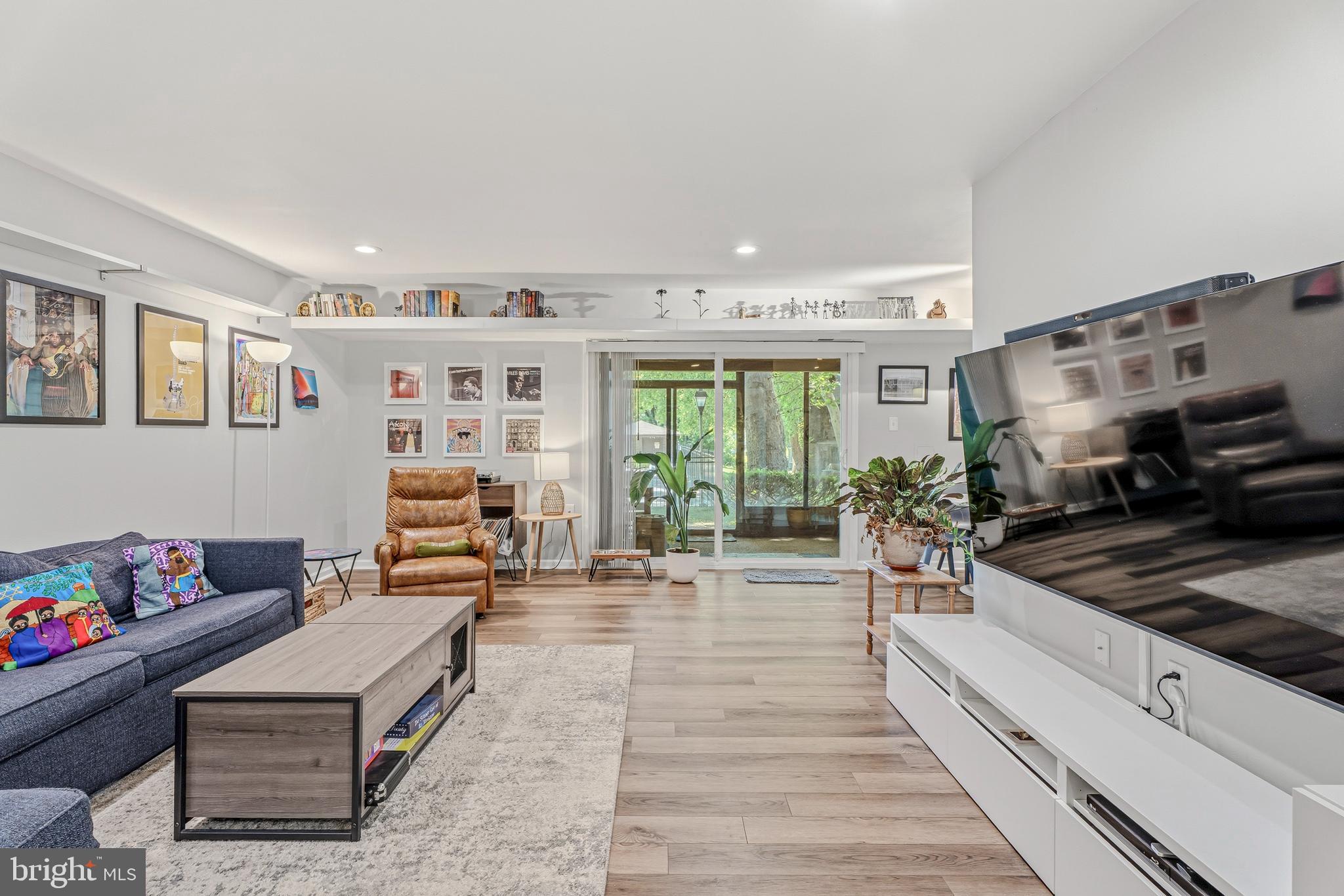 PIKESVILLE - Residential