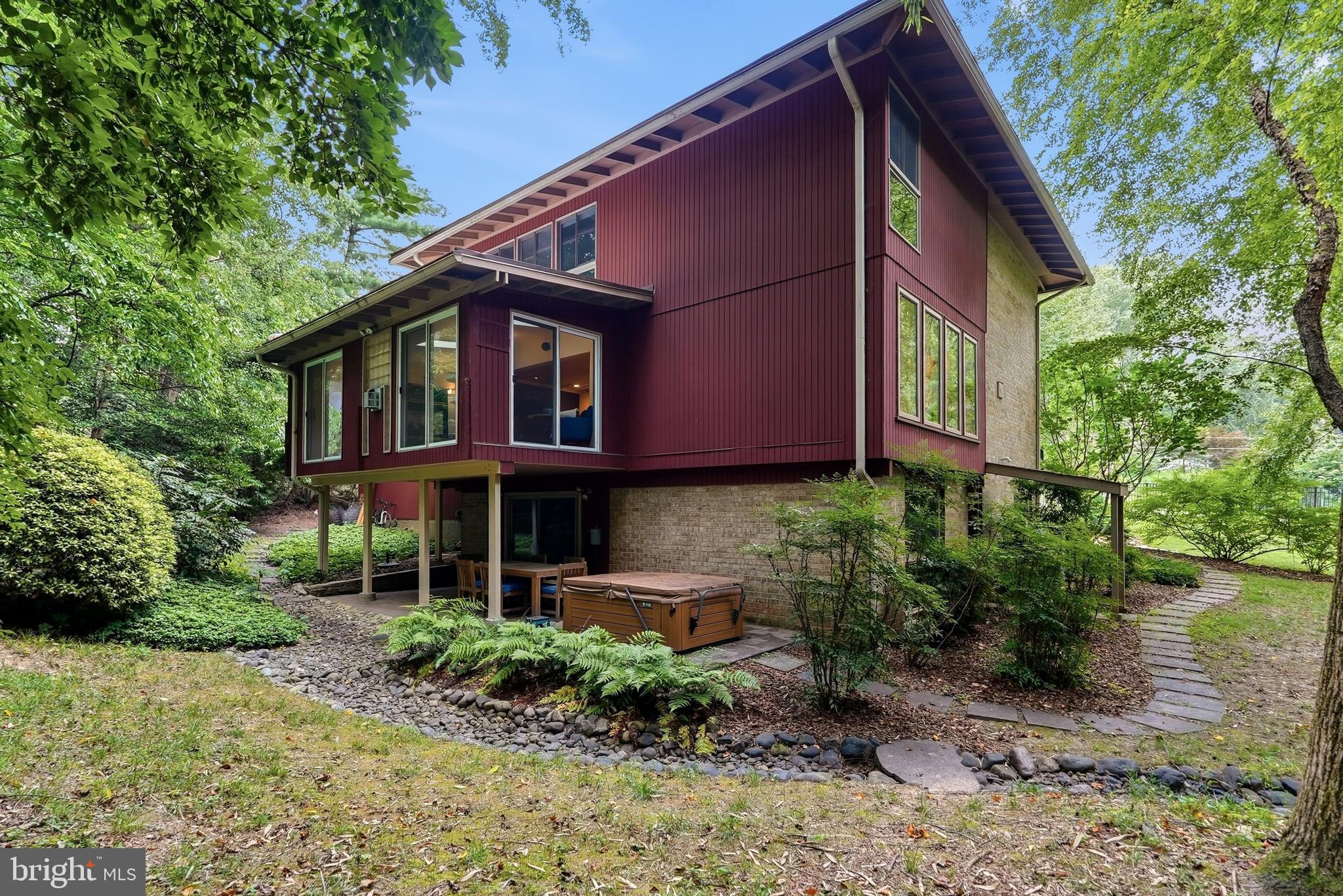 NORTH SPRINGBROOK - Residential