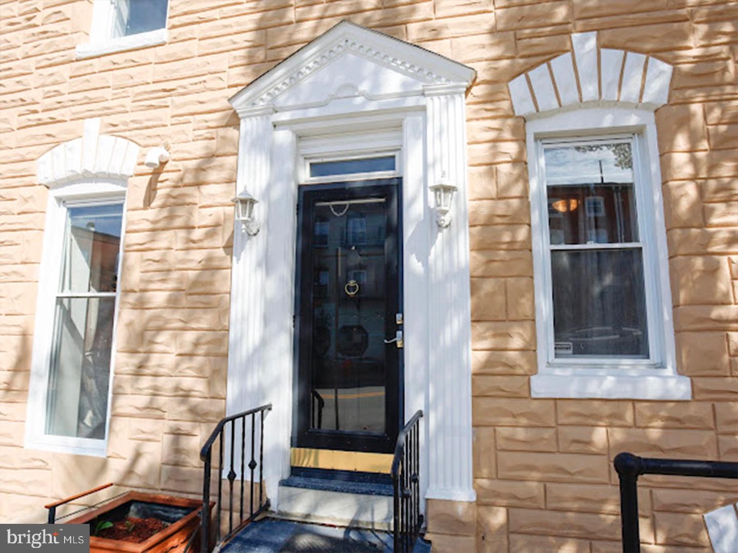 WASHINGTON HILL - Residential