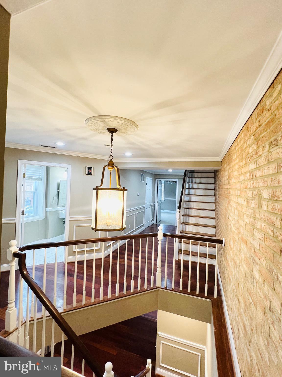 WASHINGTON HILL - Residential