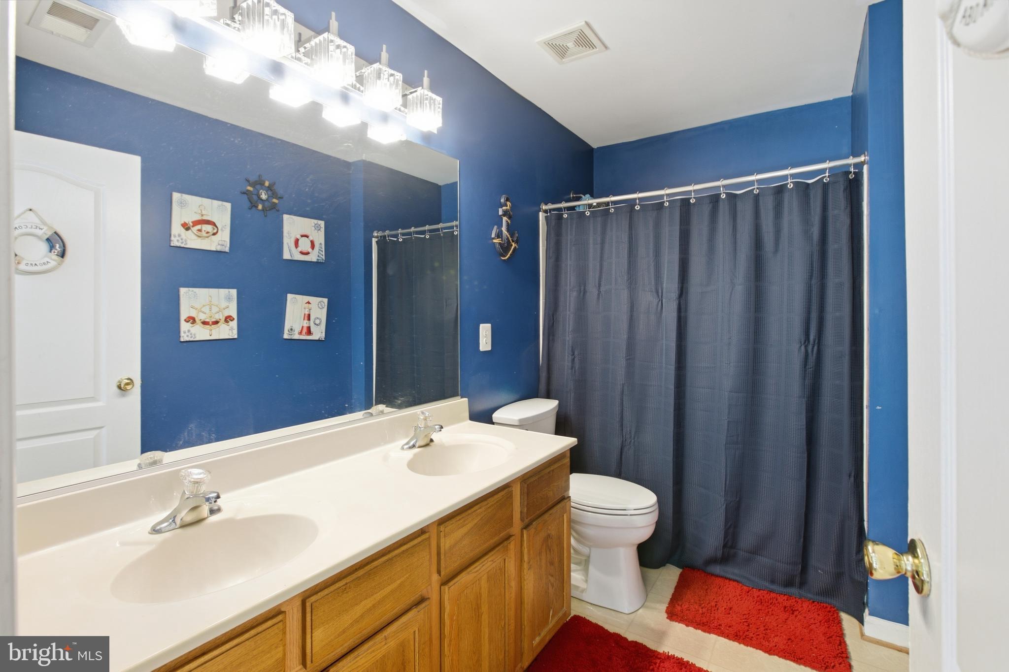 LINWOOD KNOLLS - Residential
