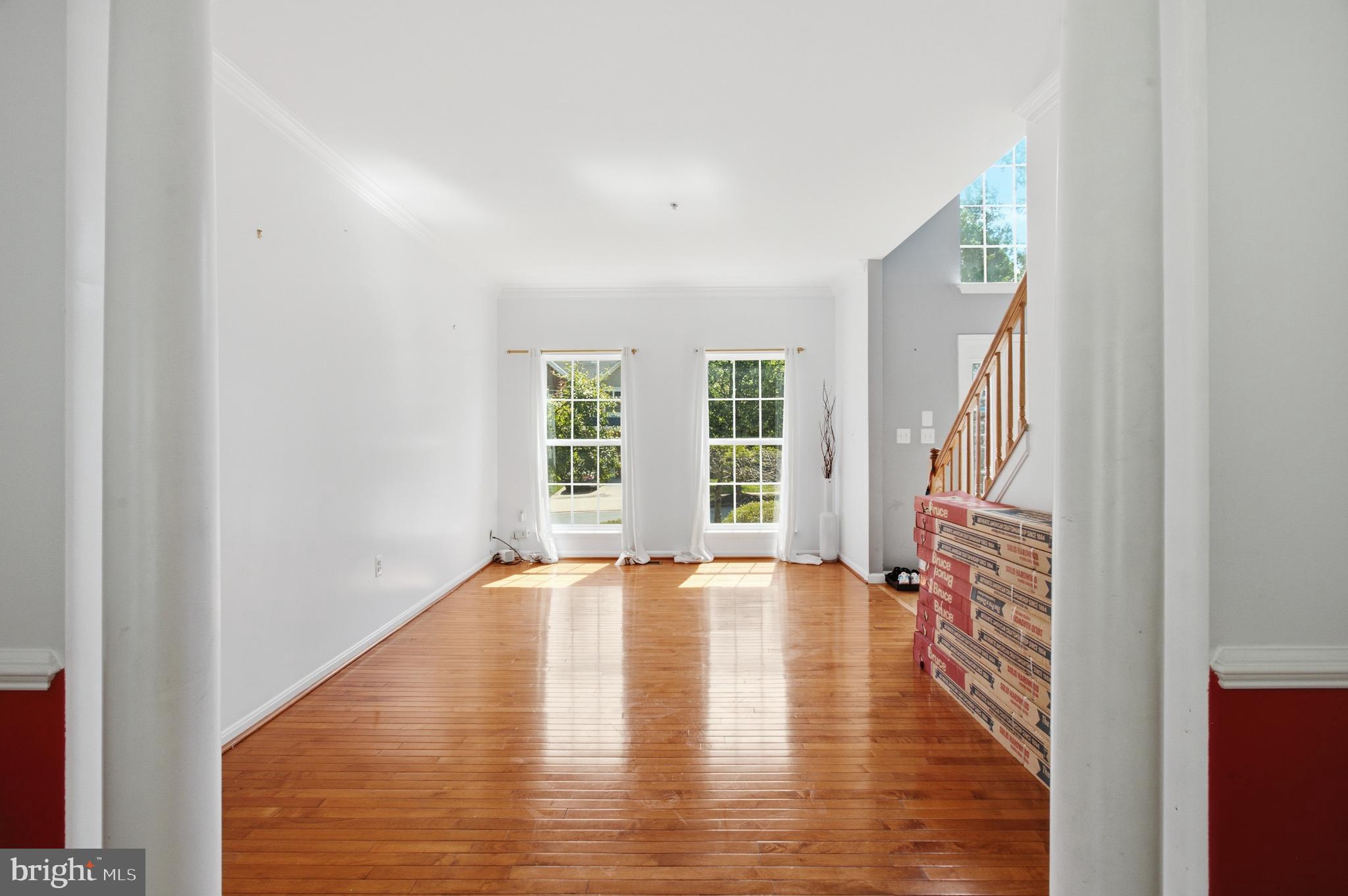 LINWOOD KNOLLS - Residential