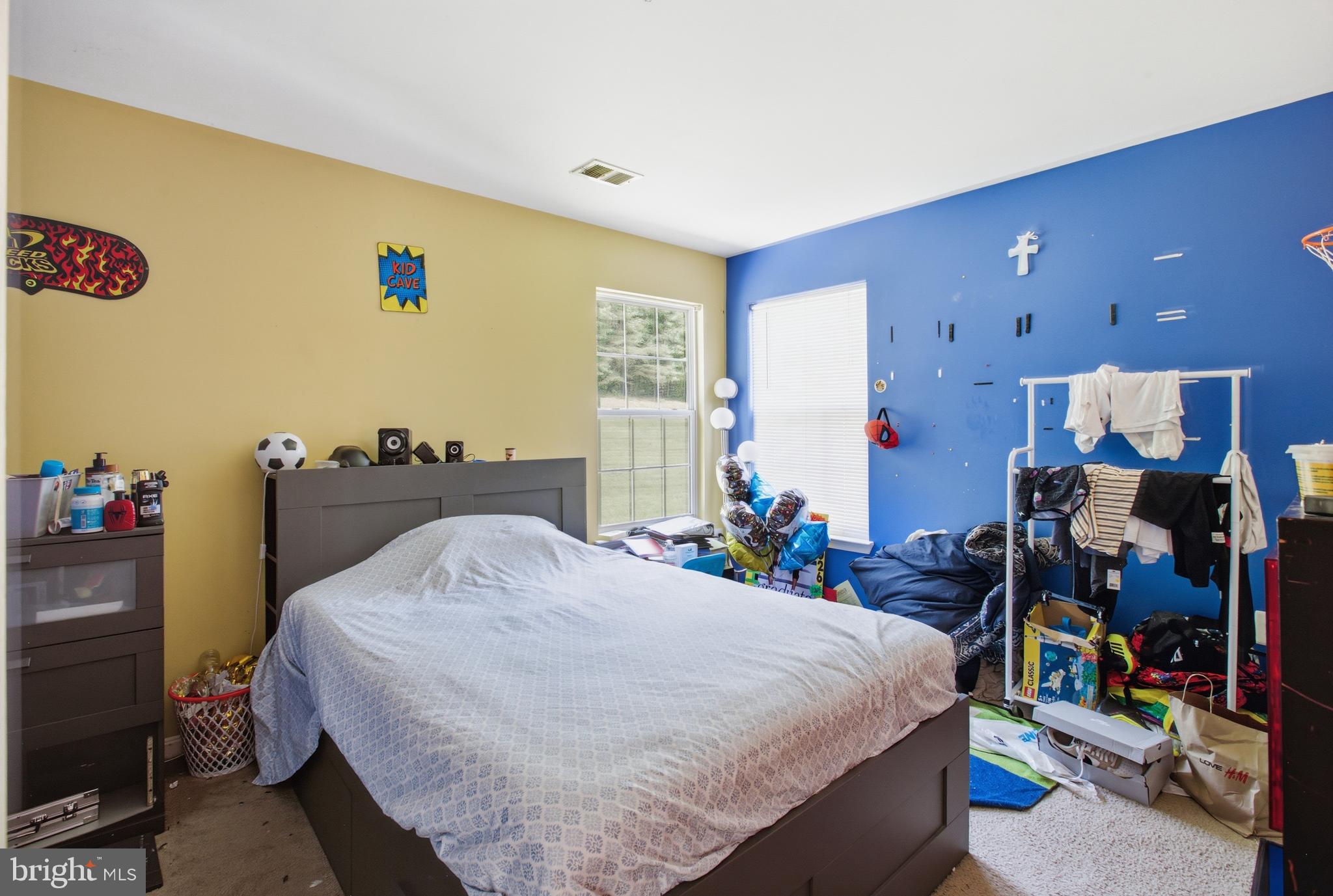 LINWOOD KNOLLS - Residential