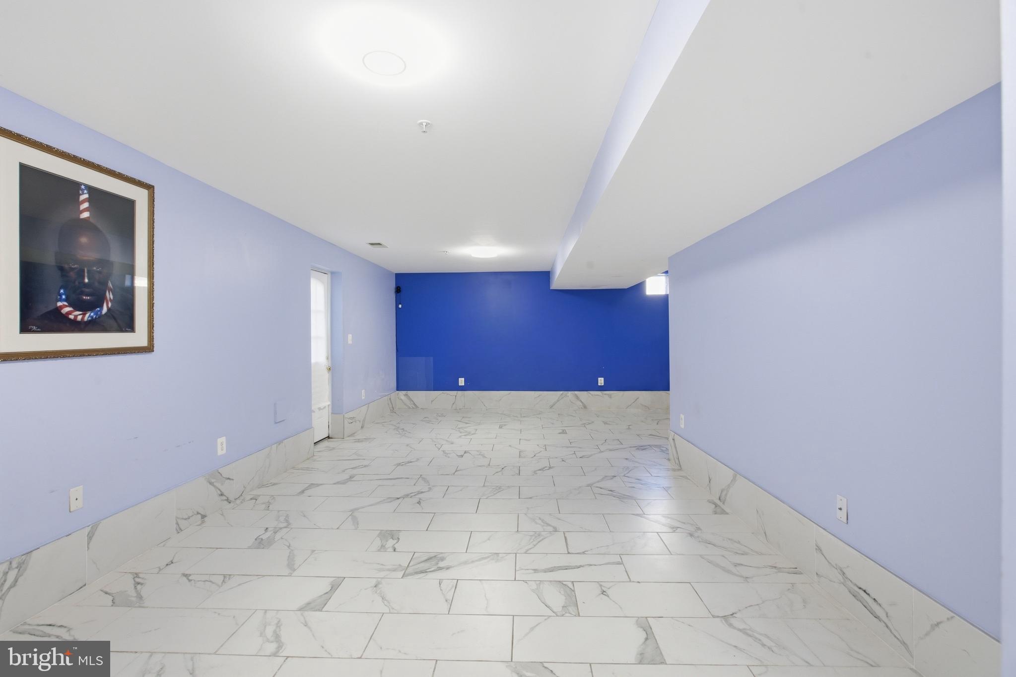 LINWOOD KNOLLS - Residential