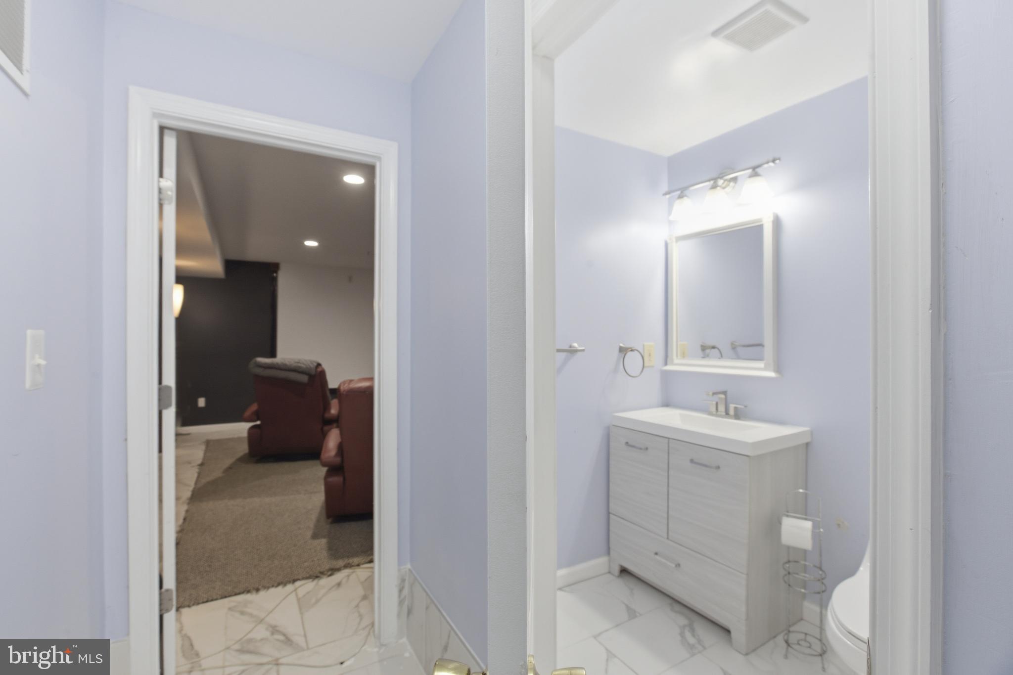 LINWOOD KNOLLS - Residential