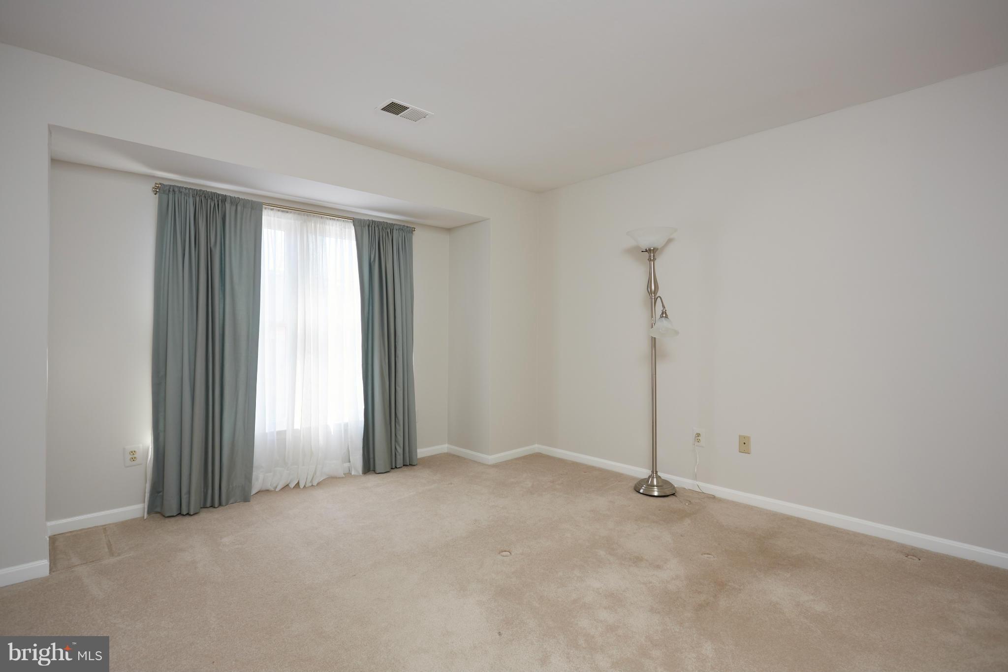VIRGINIA CENTER - Residential