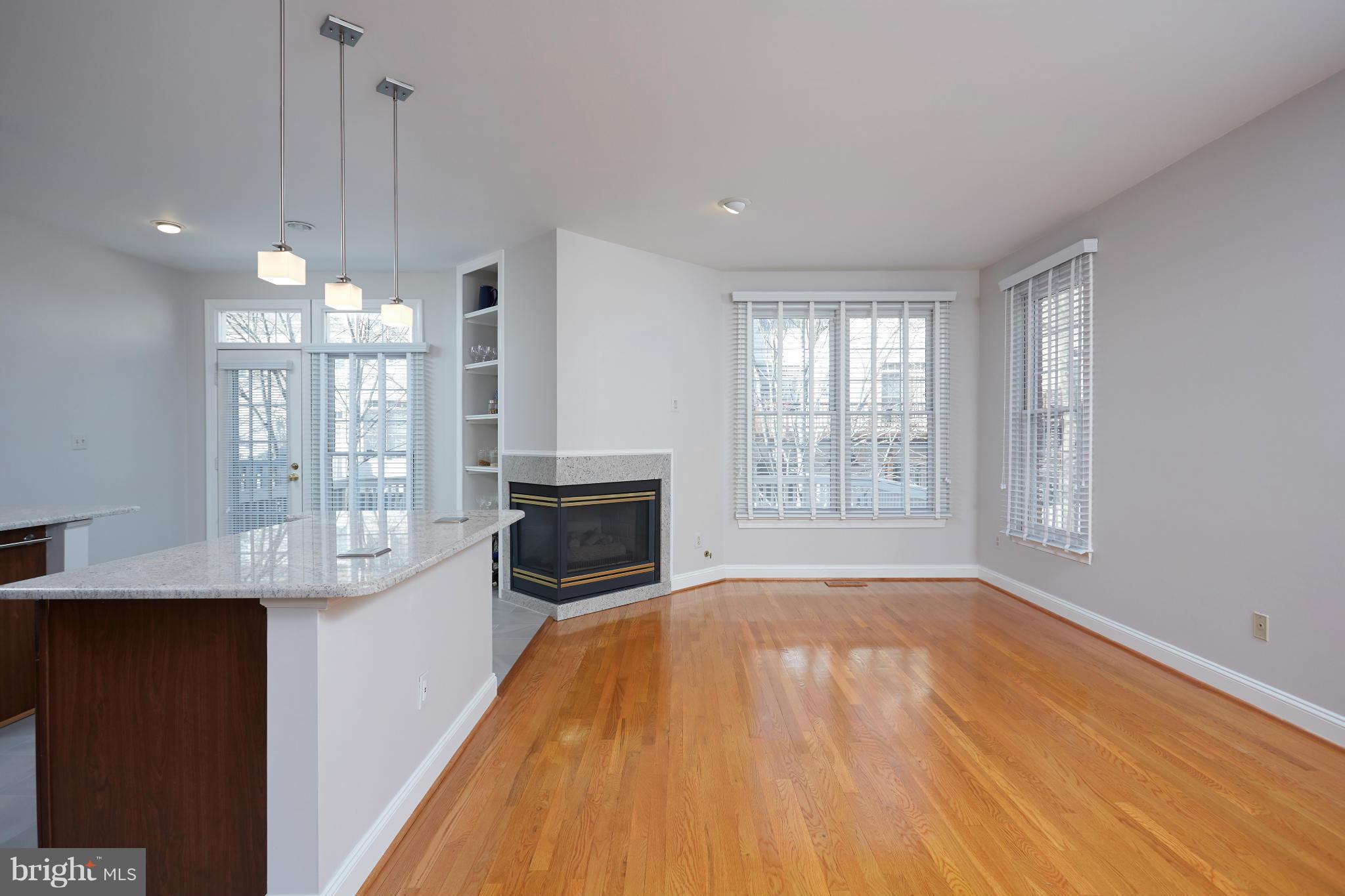 VIRGINIA CENTER - Residential
