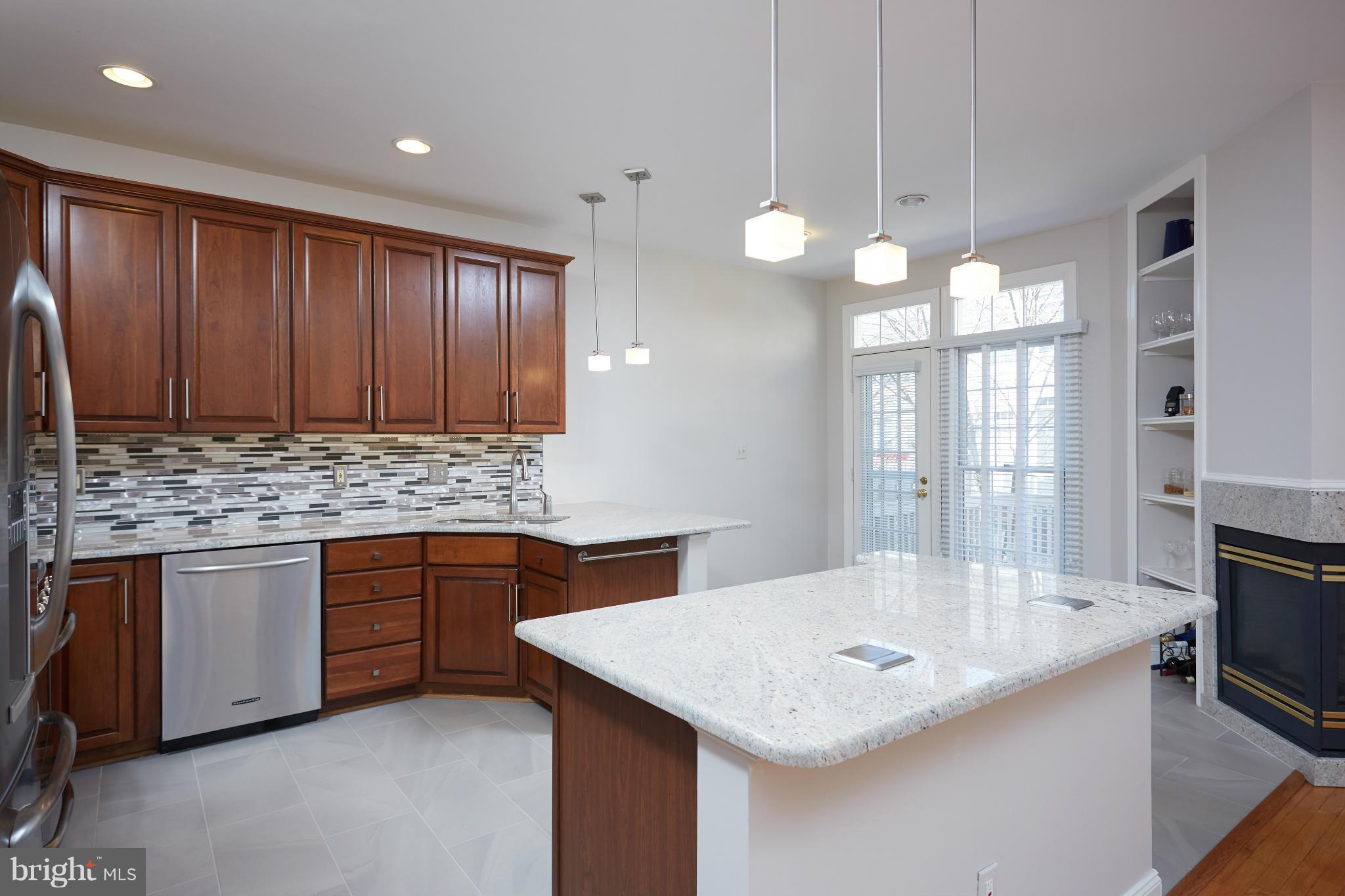 VIRGINIA CENTER - Residential