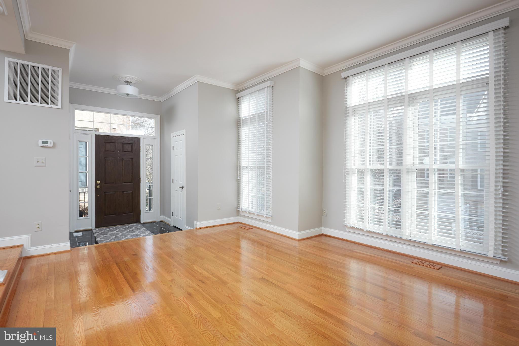 VIRGINIA CENTER - Residential