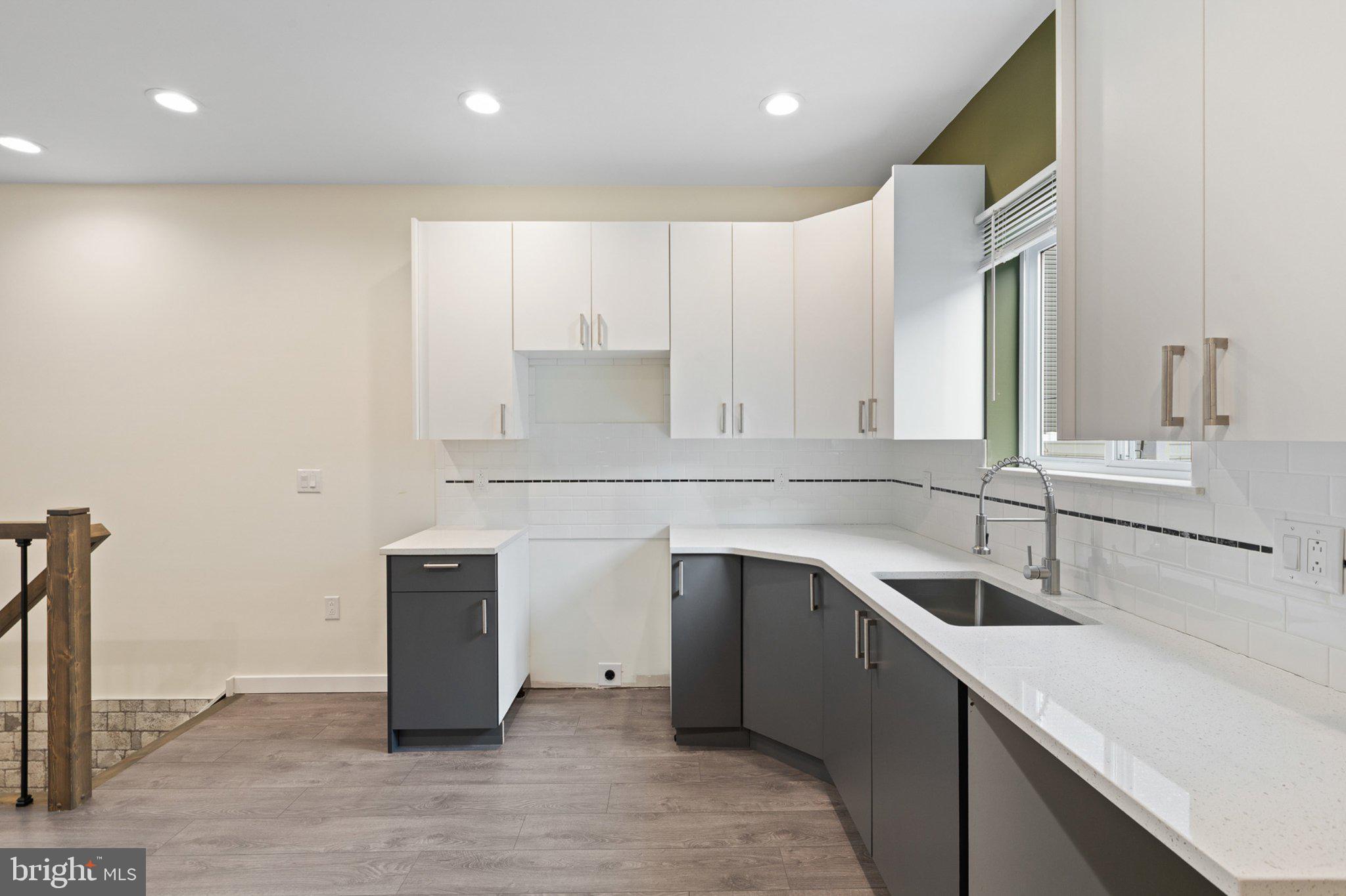 NORRIS SQUARE - Residential