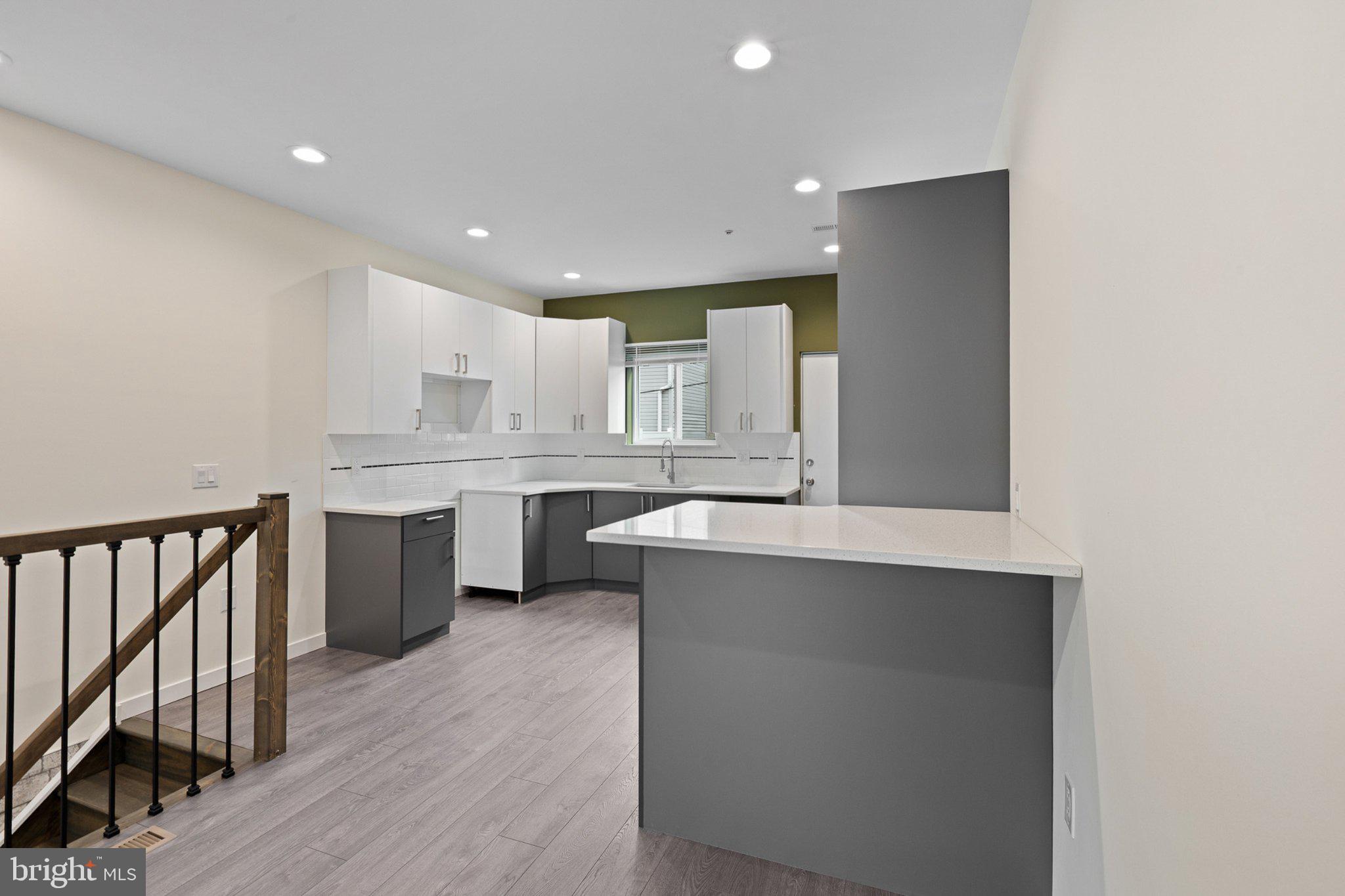 NORRIS SQUARE - Residential