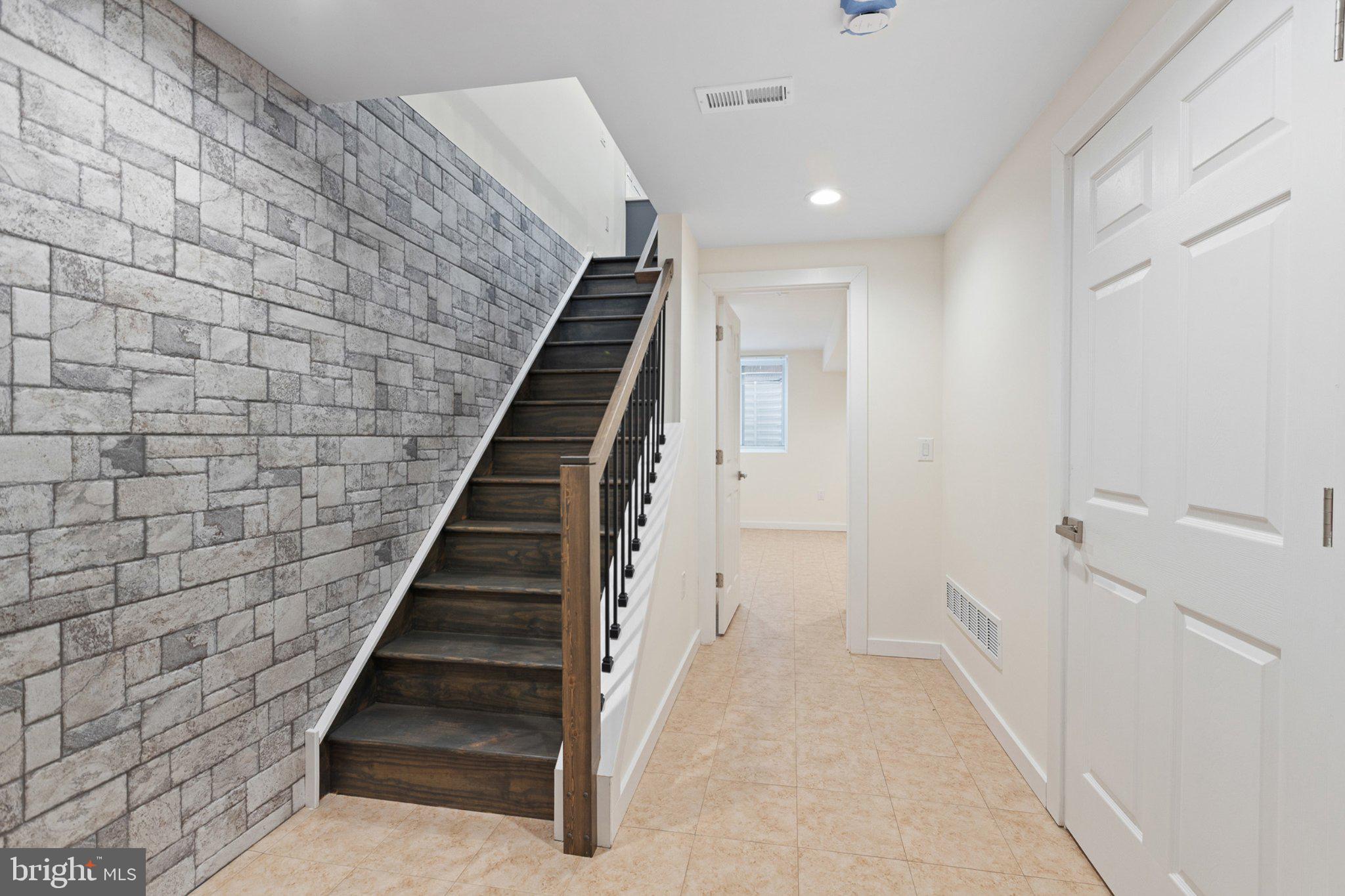NORRIS SQUARE - Residential