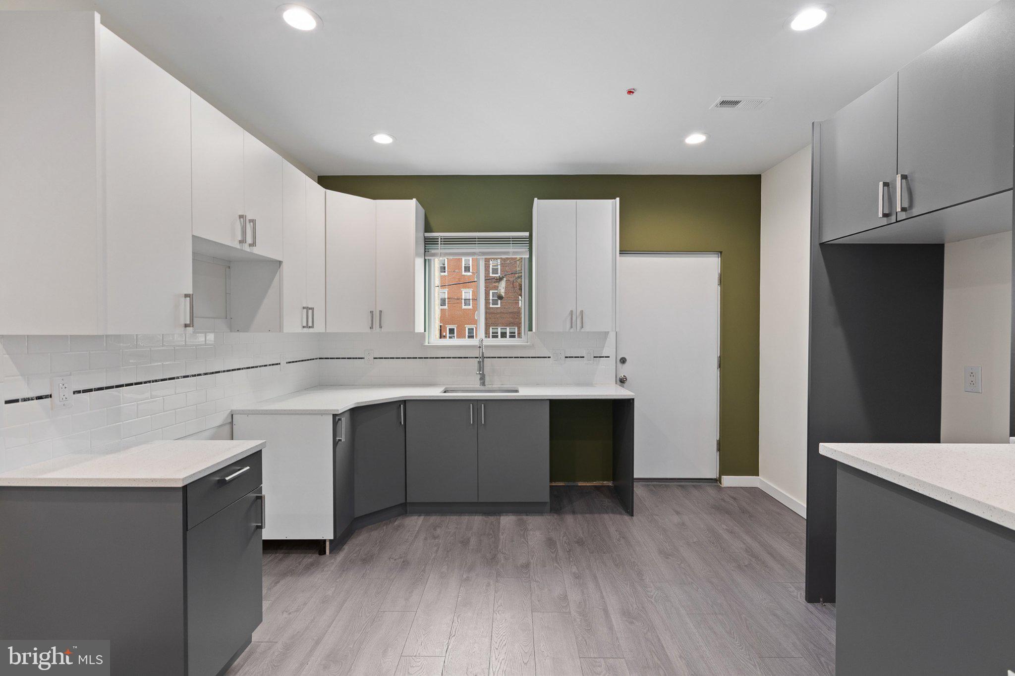NORRIS SQUARE - Residential
