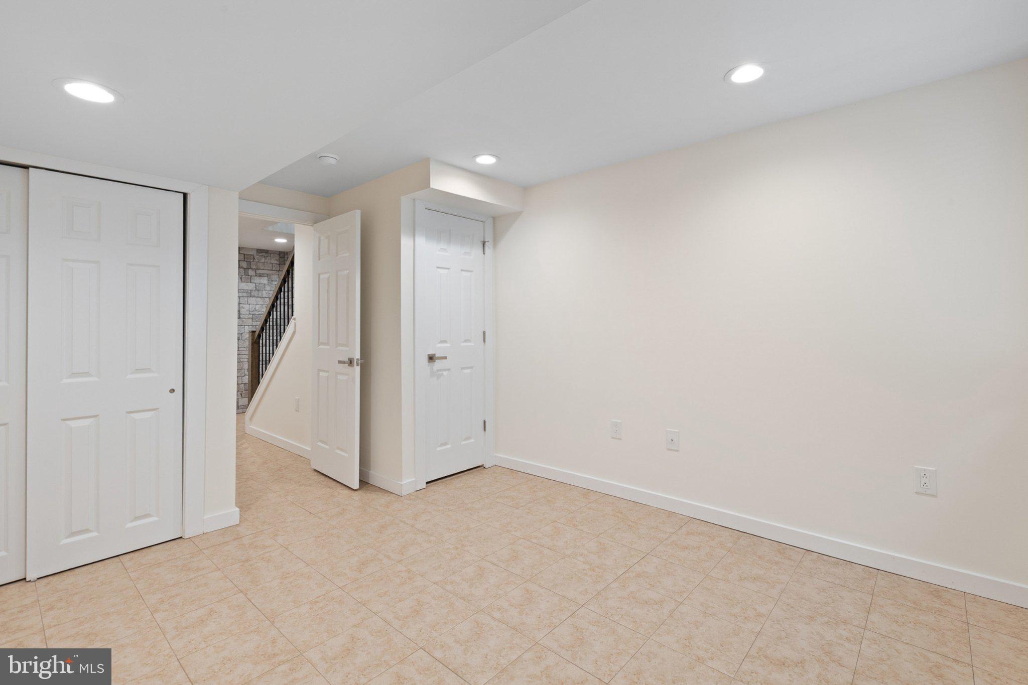 NORRIS SQUARE - Residential