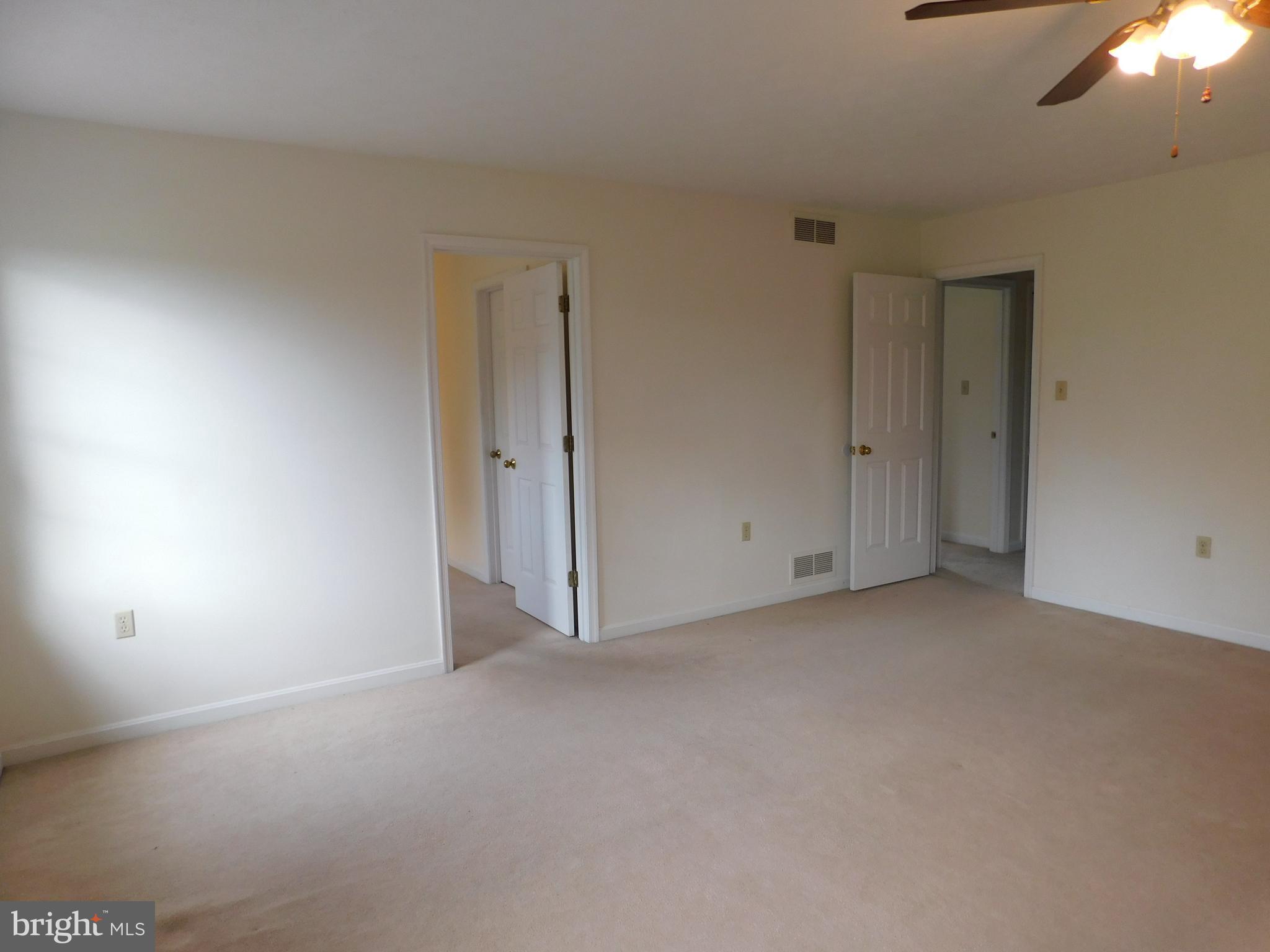 ALBIN VILLAGE - Residential Lease