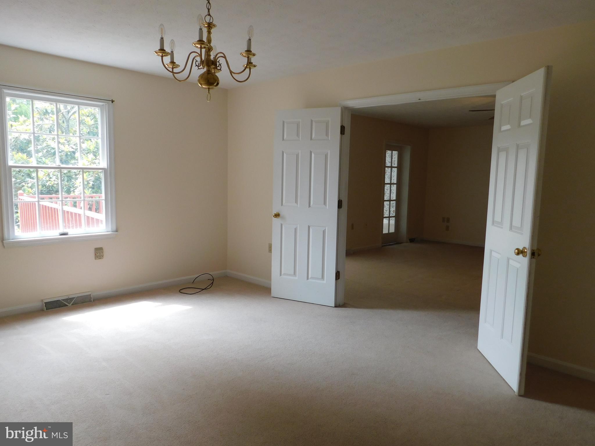 ALBIN VILLAGE - Residential Lease