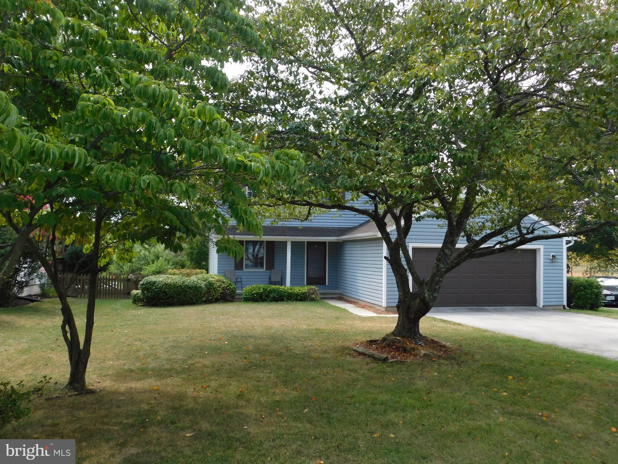 ALBIN VILLAGE - Residential Lease