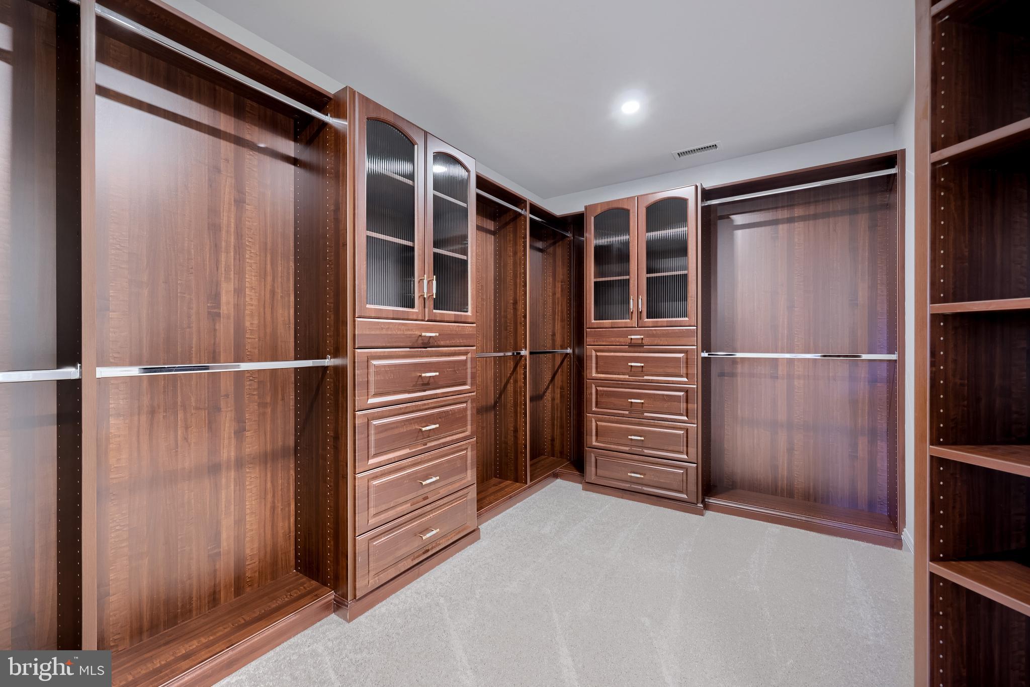 WILLOW SPRINGS - Residential