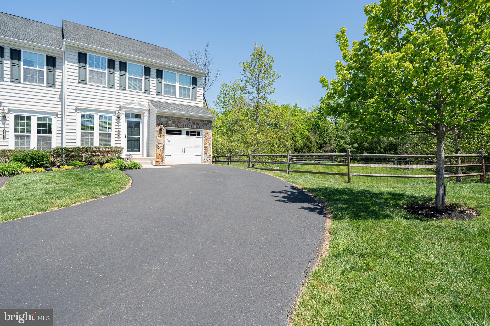 WALNUT CREEK AT MONT - Residential