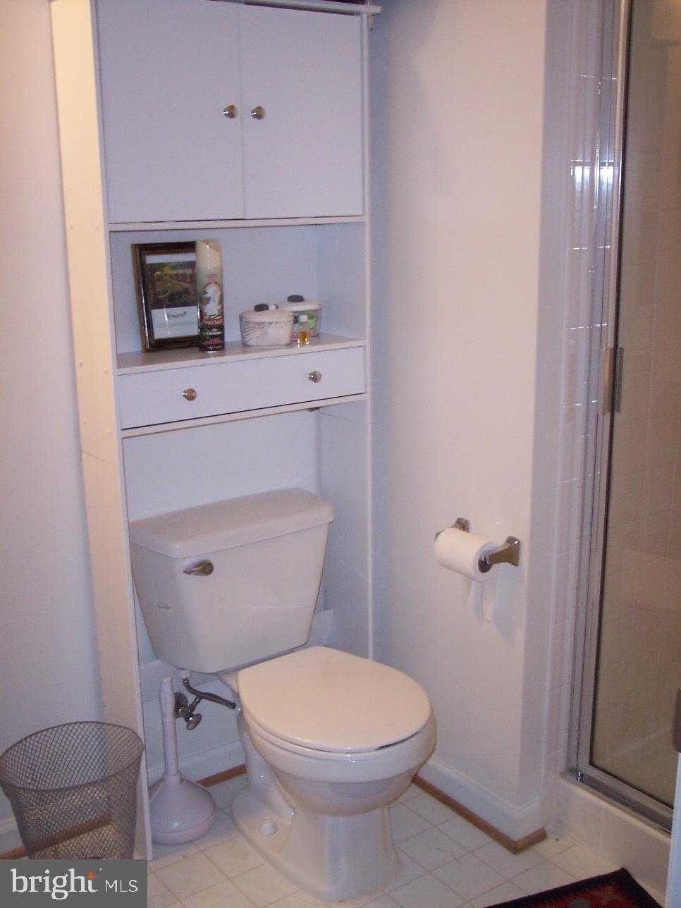 COLONNADE AT DULLES - Residential Lease