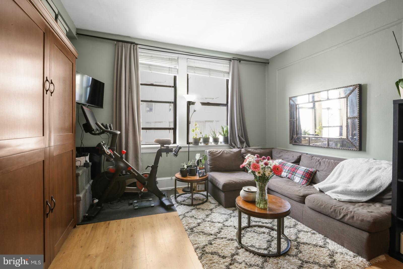 AVENUE OF THE ARTS - Residential Lease
