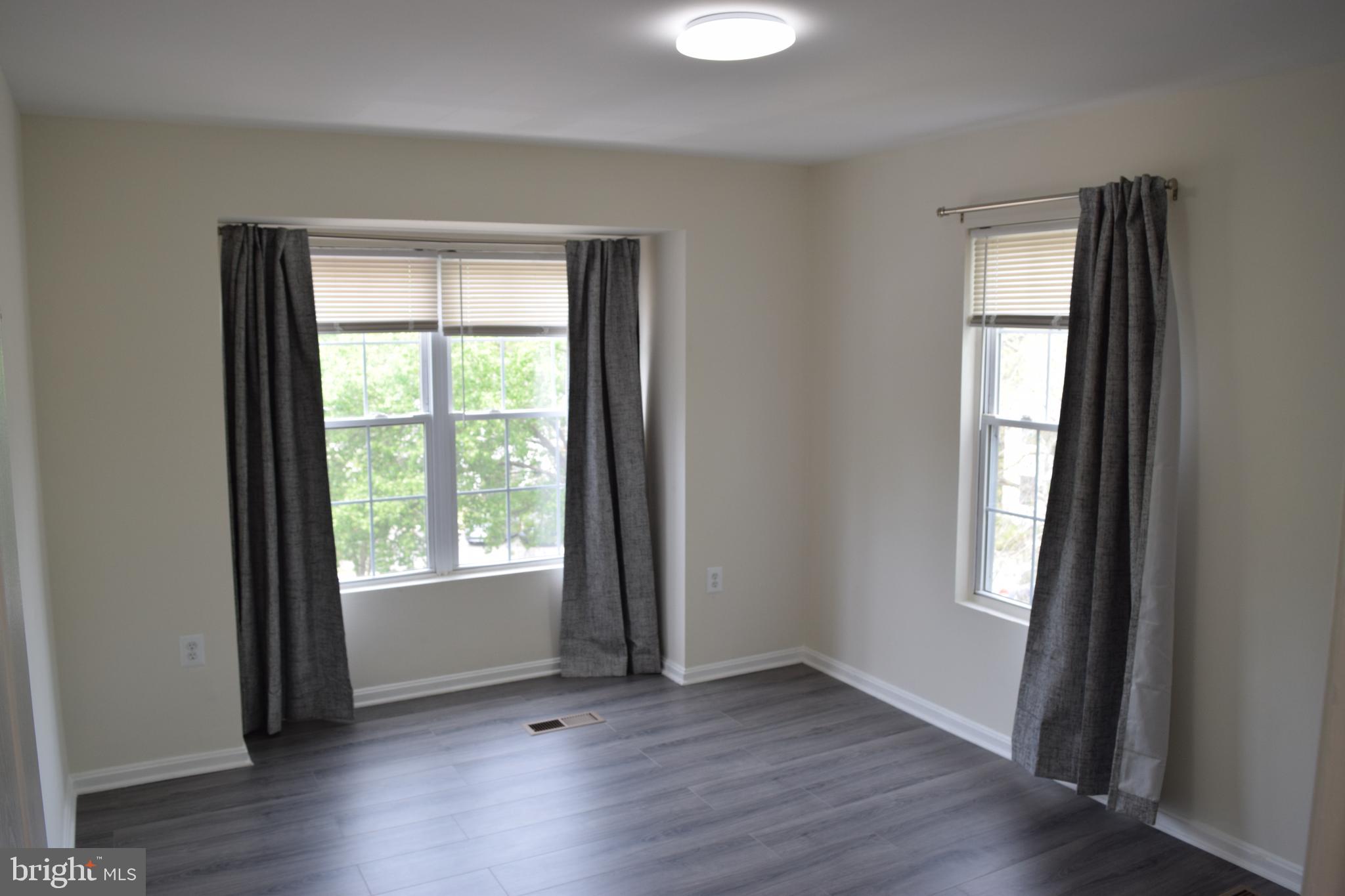 LAKE RIDGE - Residential Lease