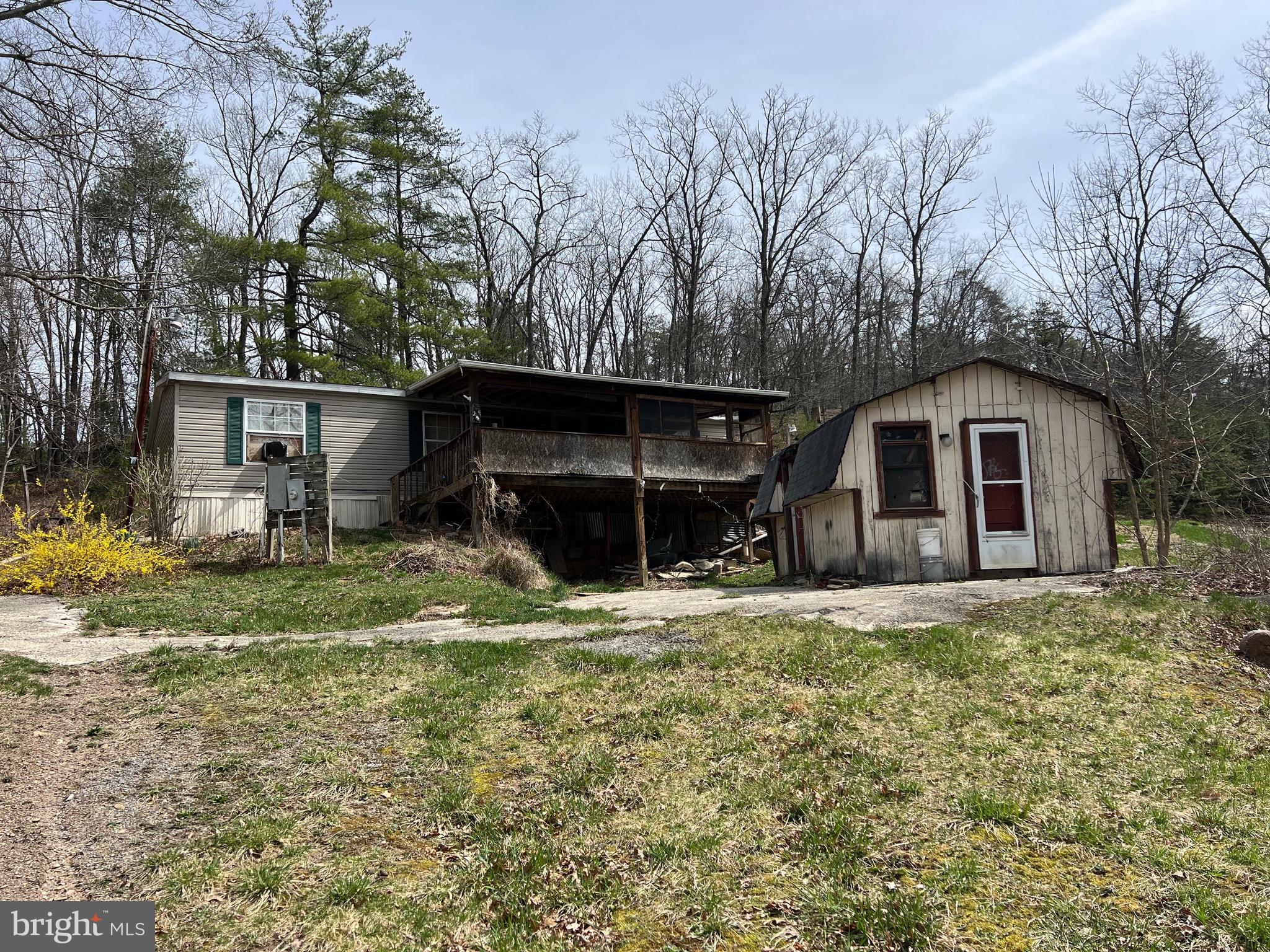 TWIN RIVER - Residential