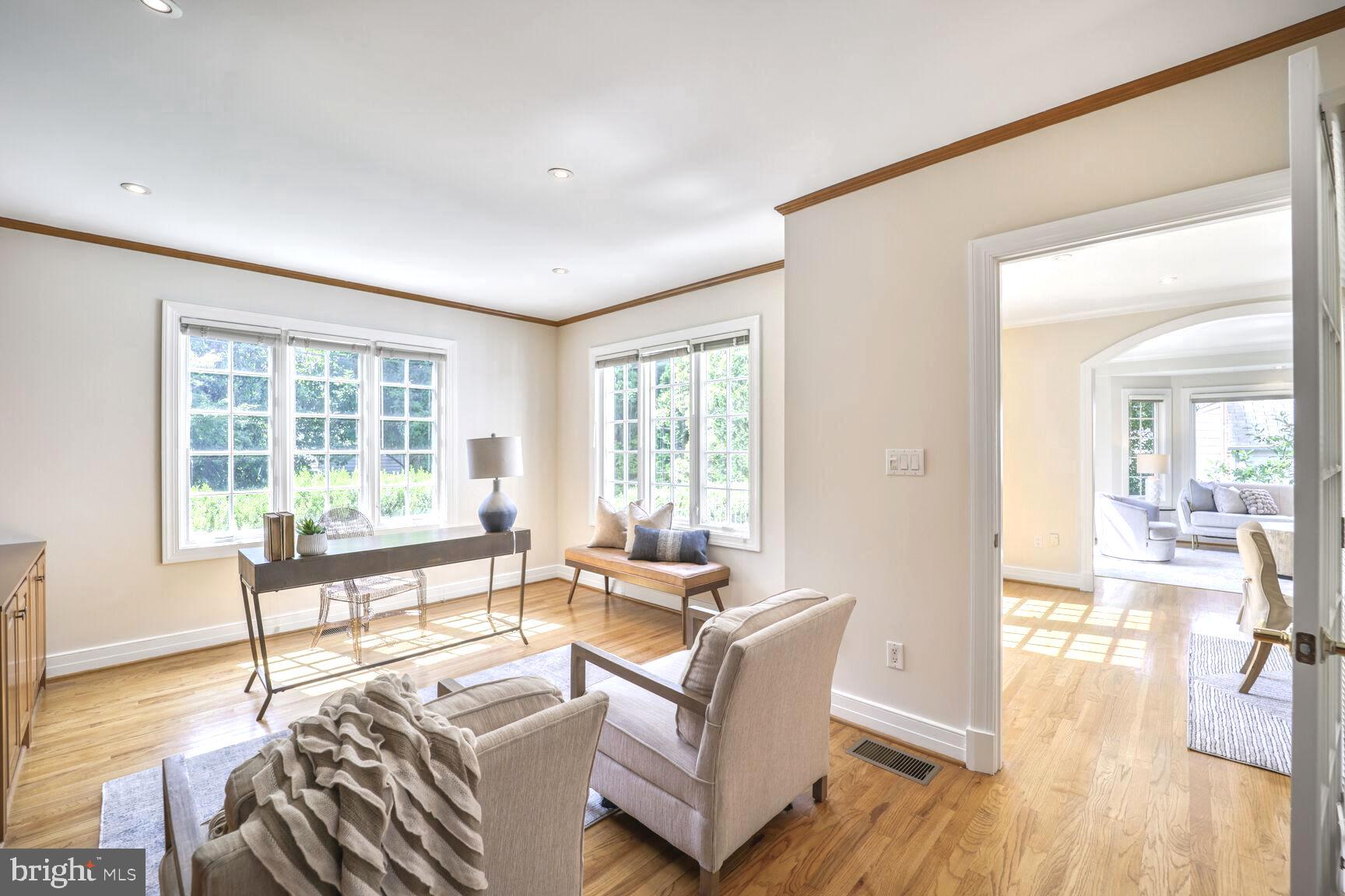 CHEVY CHASE - Residential