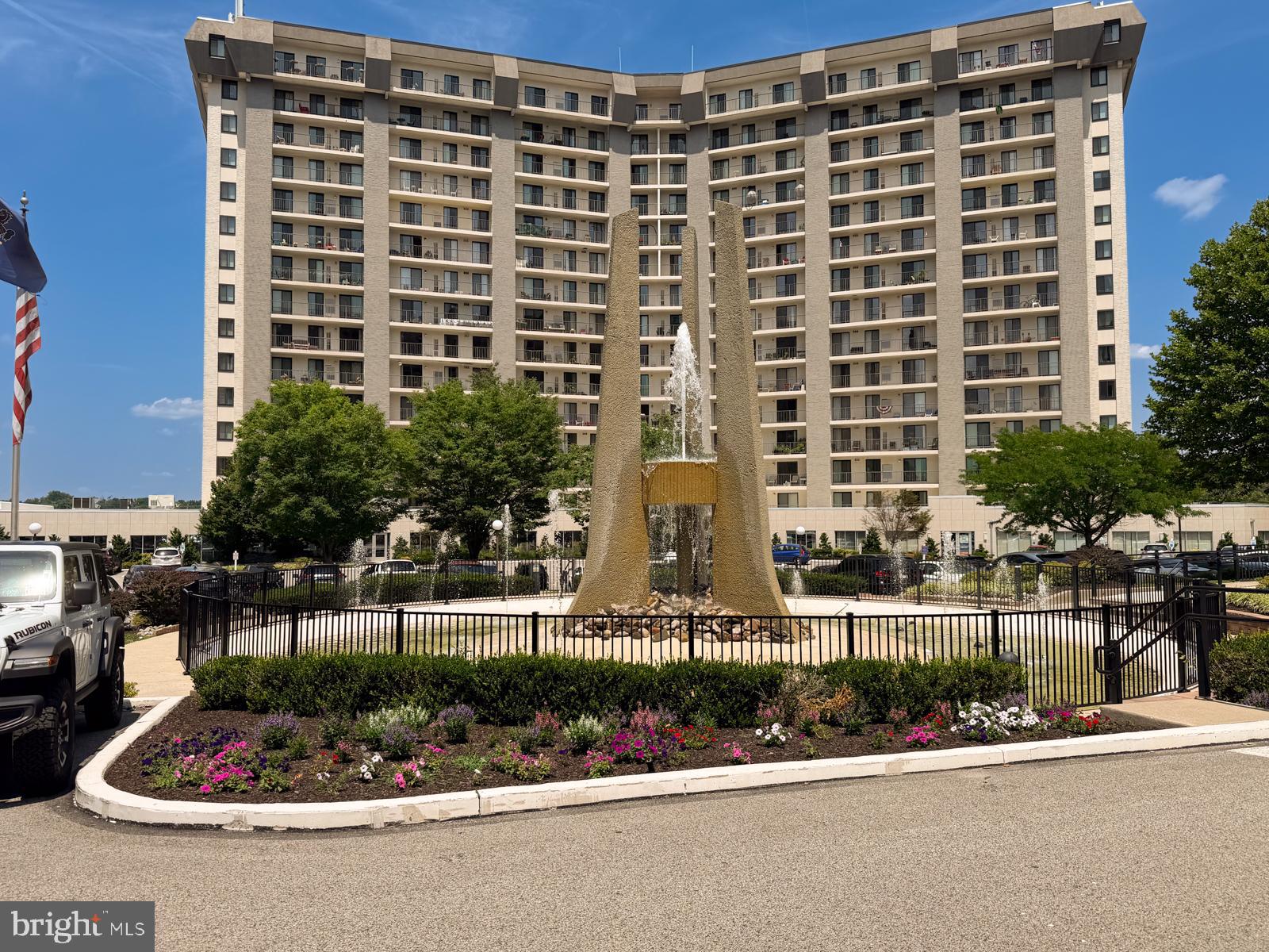 VALLEY FORGE TOWER - Residential