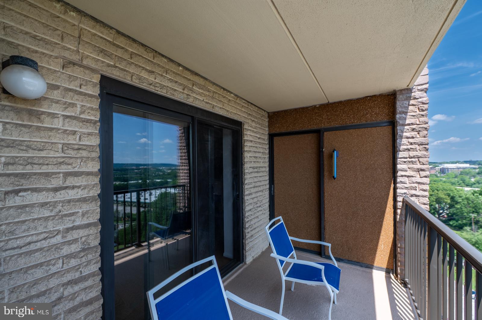 VALLEY FORGE TOWER - Residential