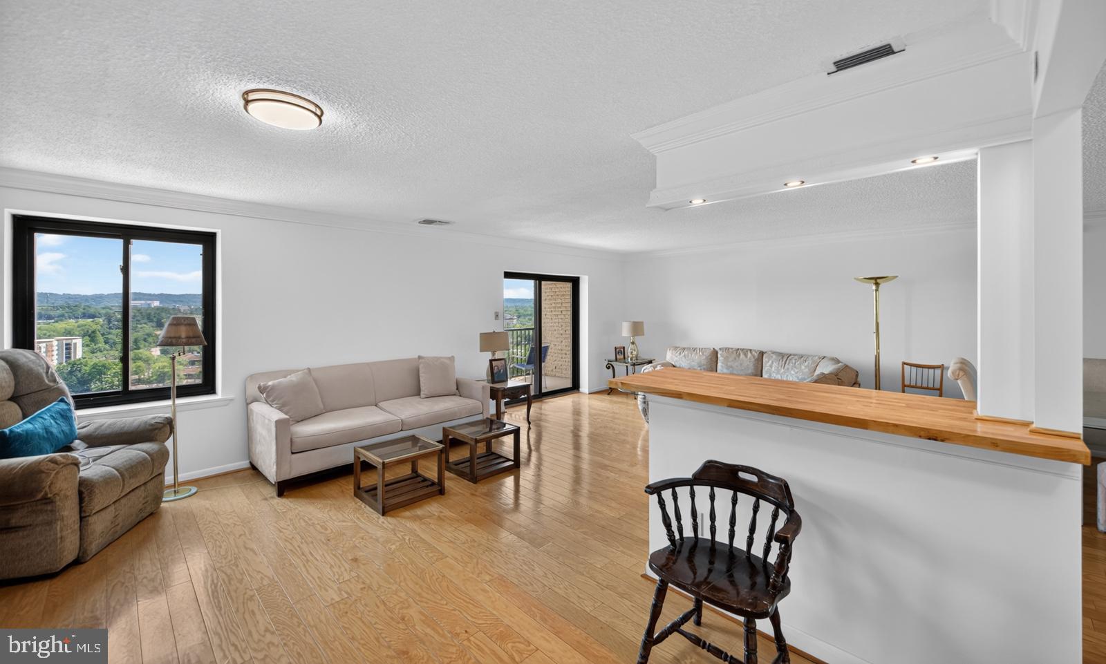 VALLEY FORGE TOWER - Residential