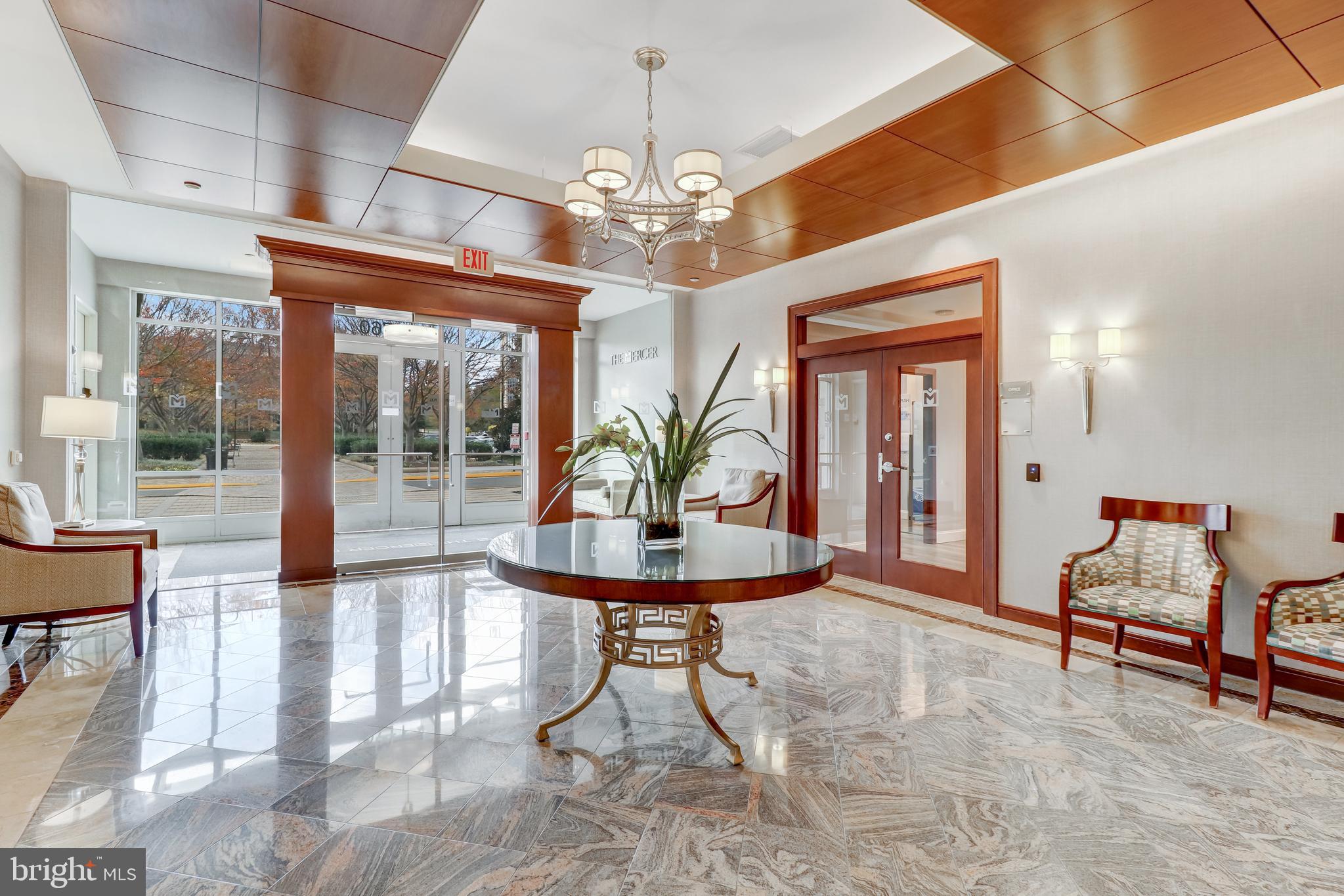 THE MERCER AT RESTON SQUARE - Residential