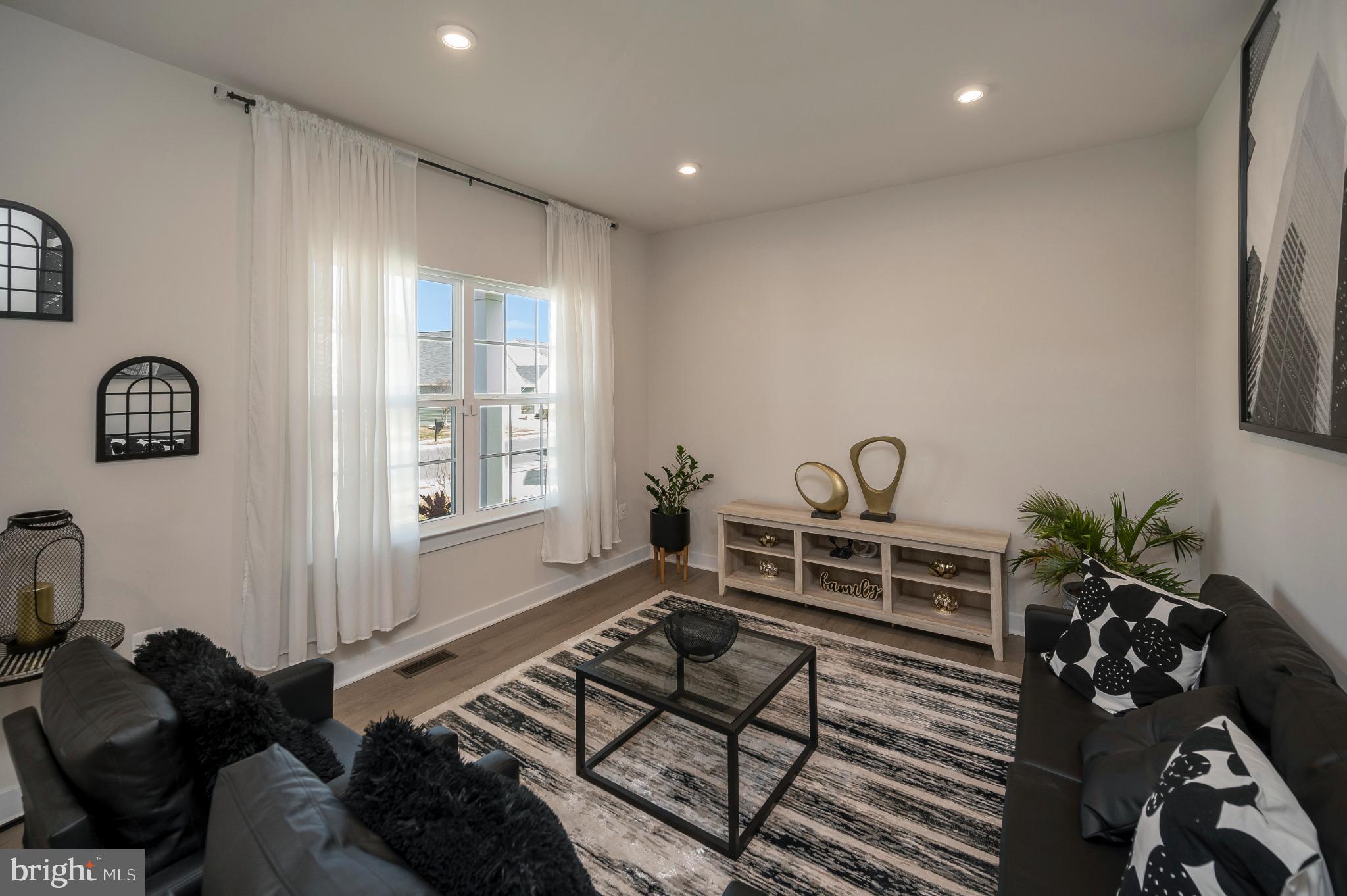LEES PARKE - Residential