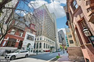 CENTER CITY - Residential