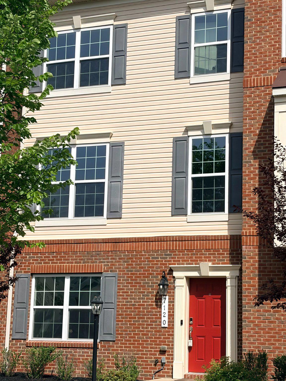 OXFORD SQUARE - Residential