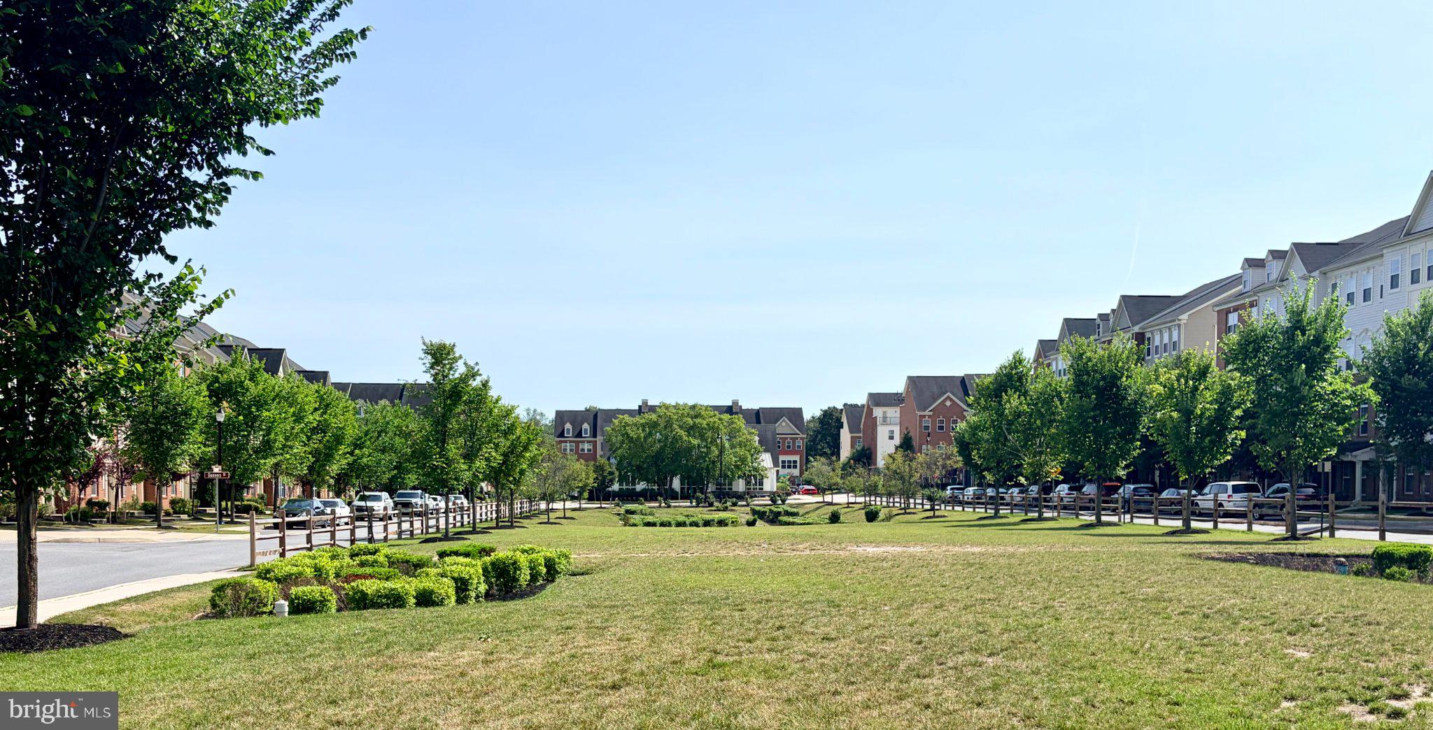 OXFORD SQUARE - Residential