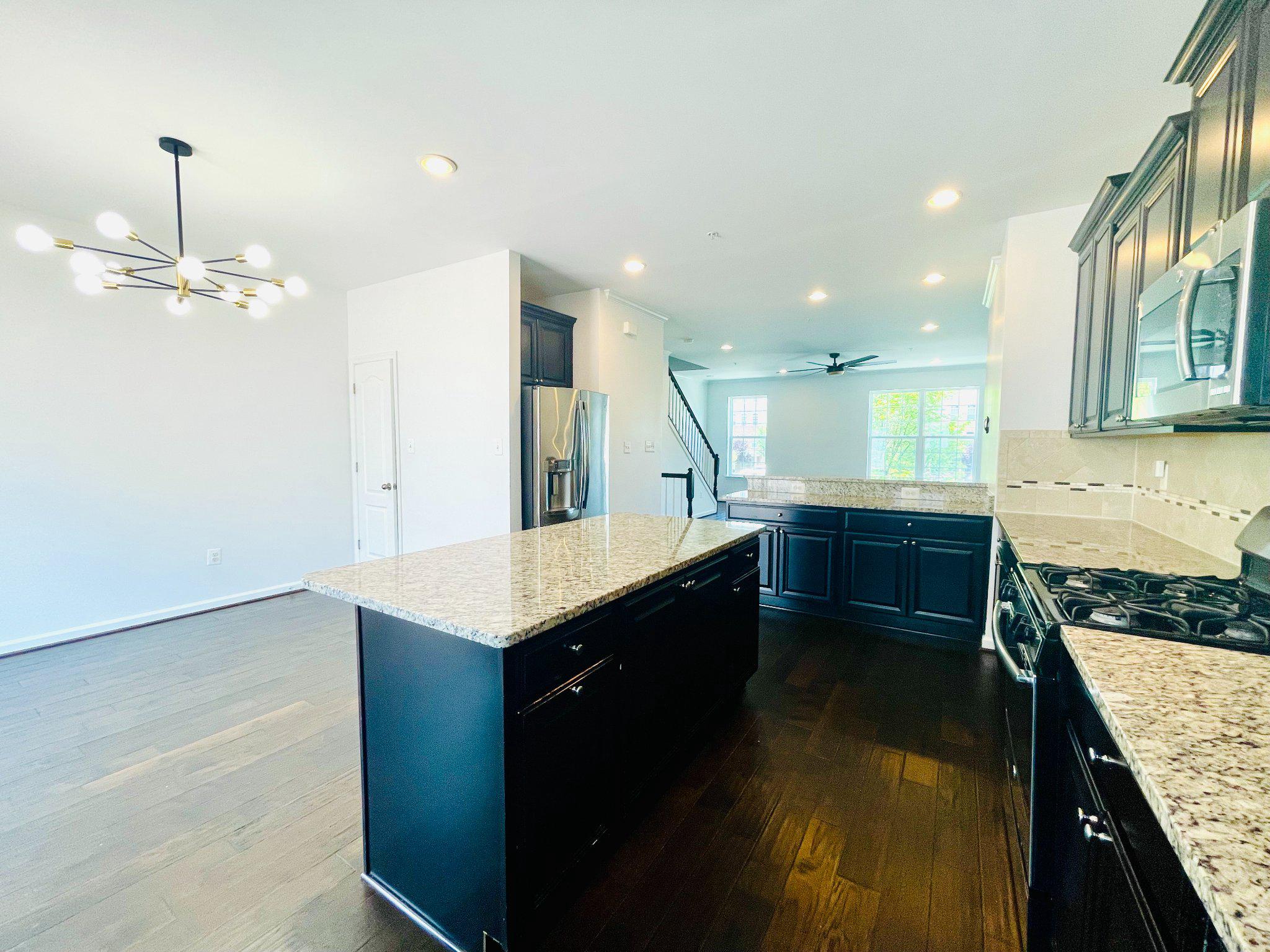 OXFORD SQUARE - Residential