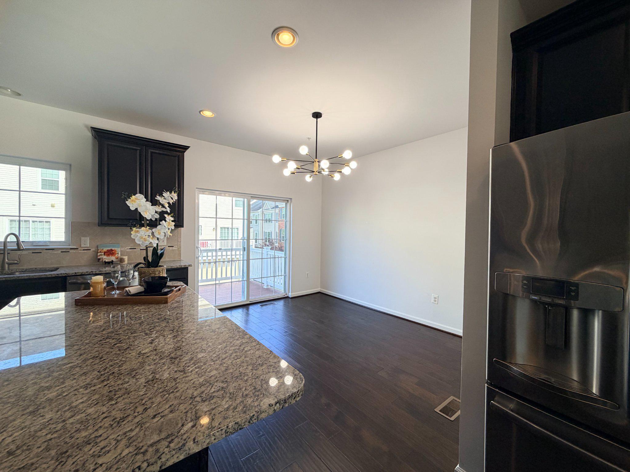 OXFORD SQUARE - Residential