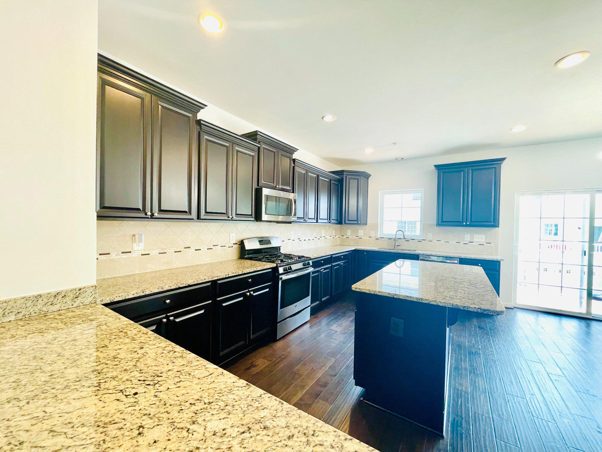 OXFORD SQUARE - Residential