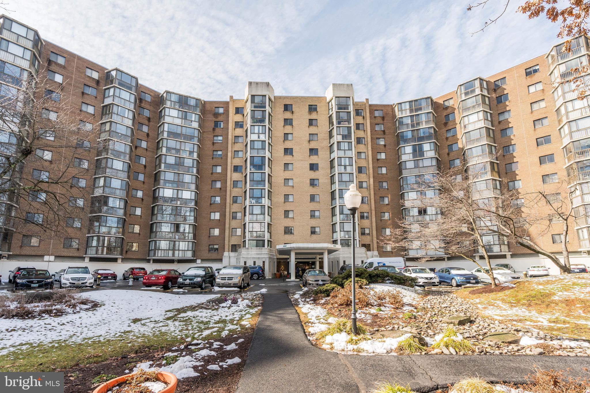 LEISURE WORLD - Residential