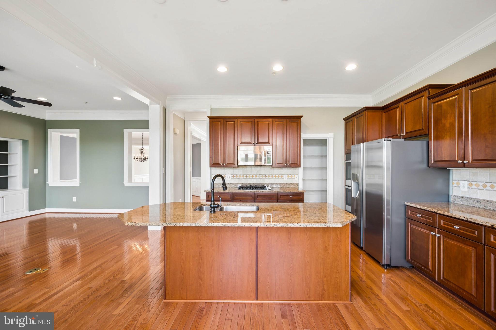 STONE LAKE - Residential