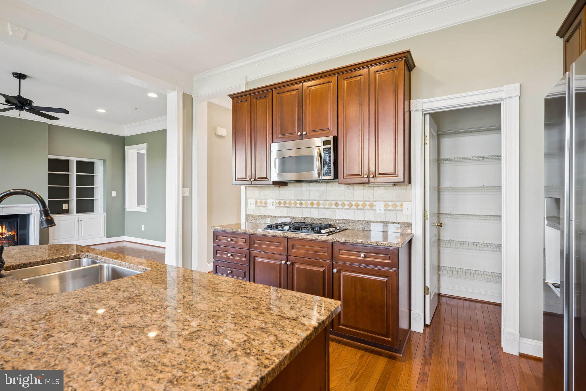 STONE LAKE - Residential