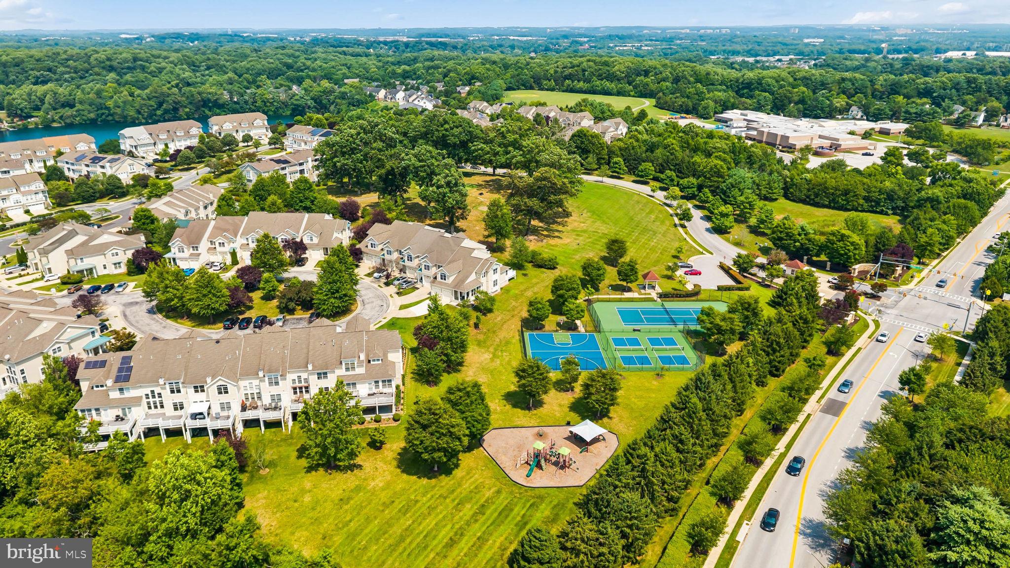 STONE LAKE - Residential