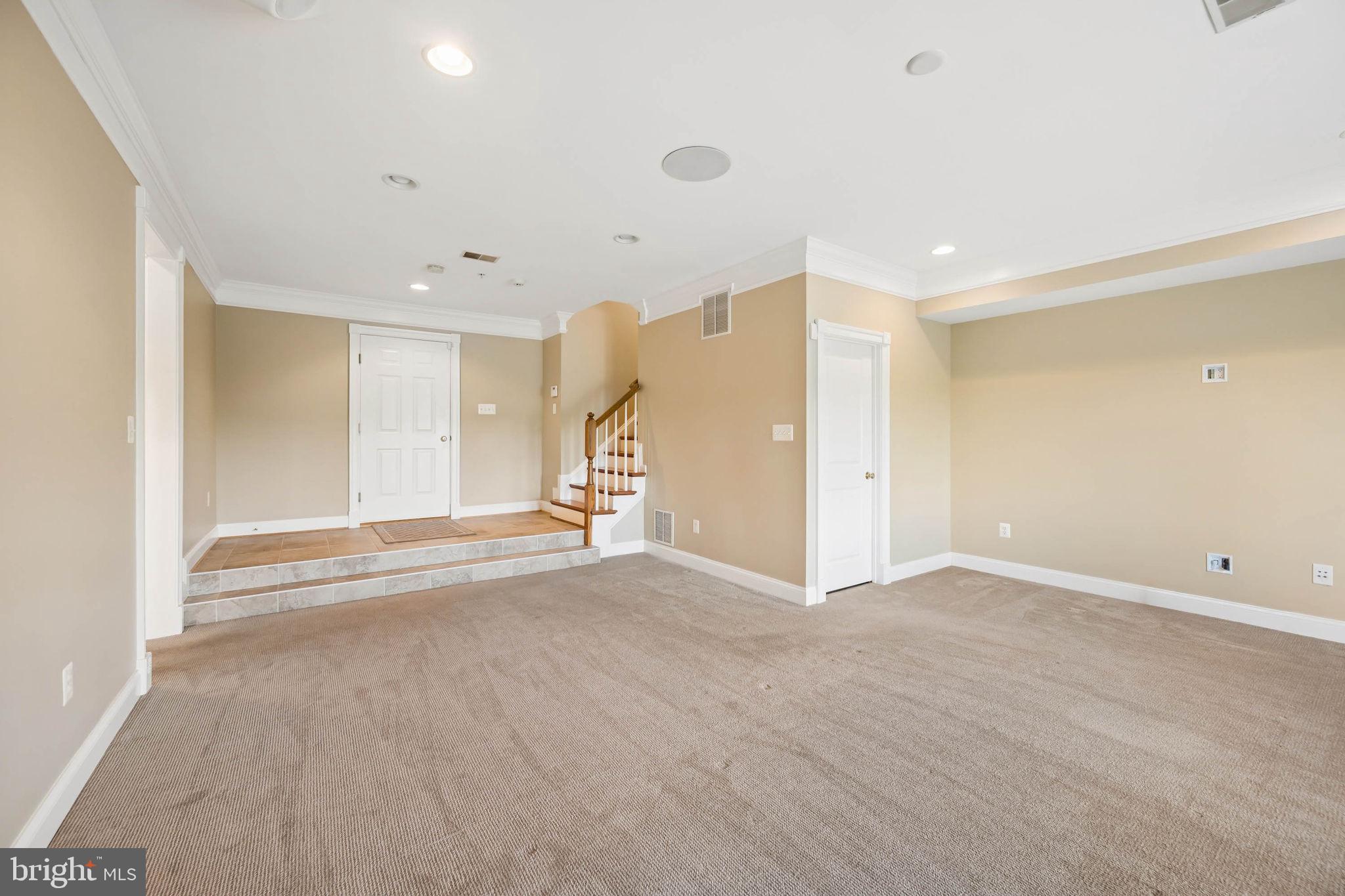 STONE LAKE - Residential