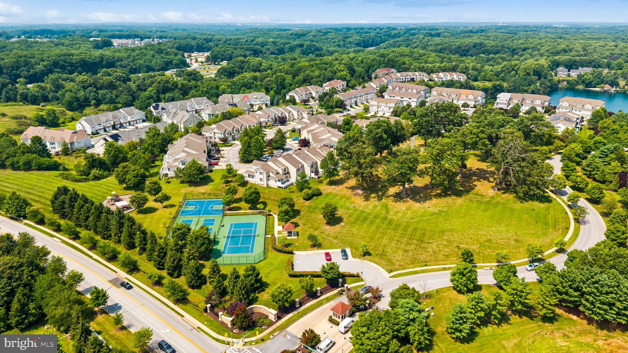 STONE LAKE - Residential